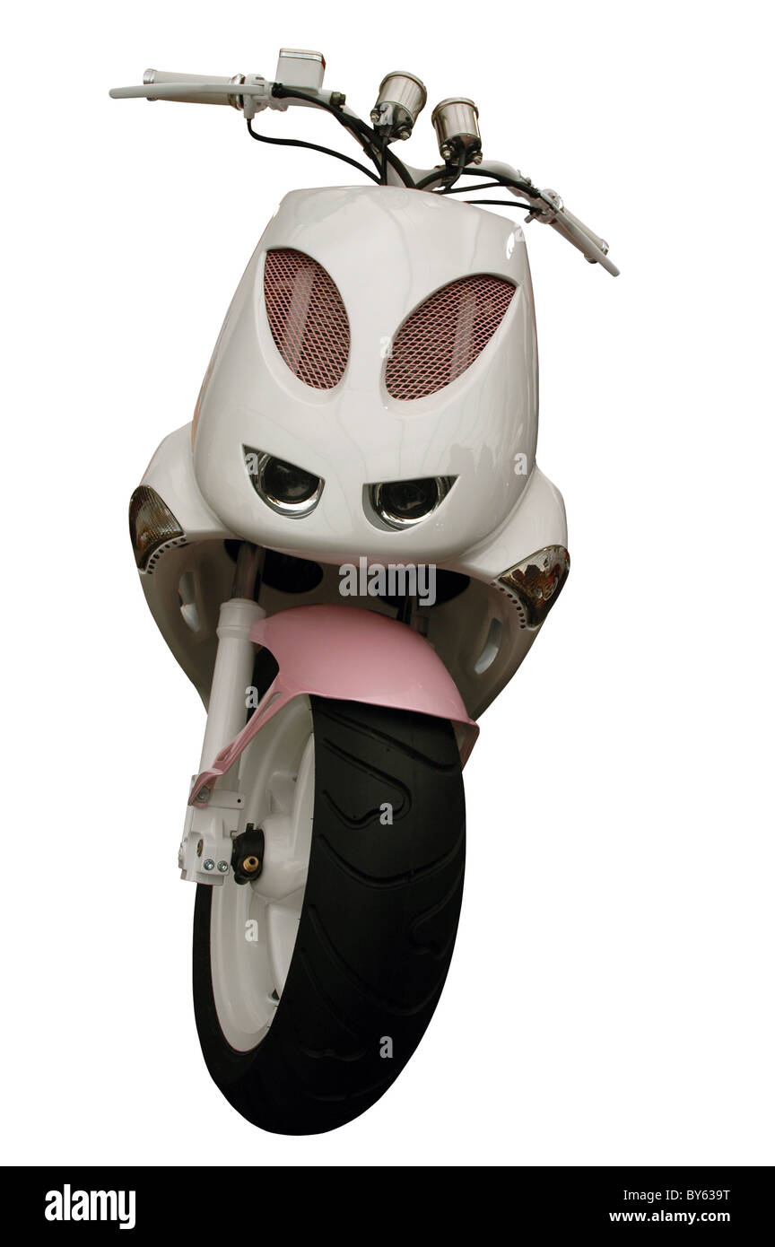 Rose rétro-scooter moteur isolated on white Banque D'Images