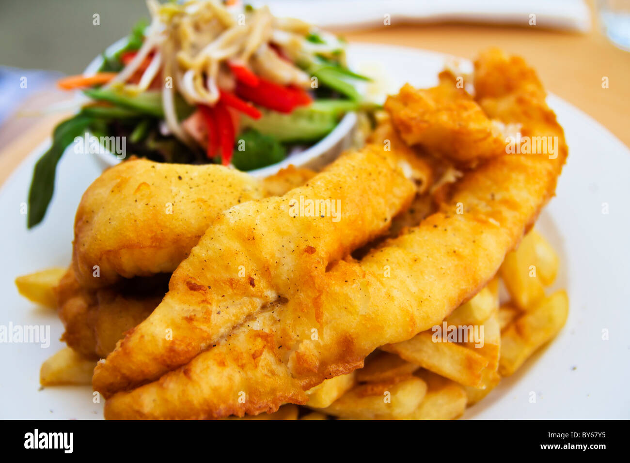 Beer battered fish chips de légumes Banque D'Images