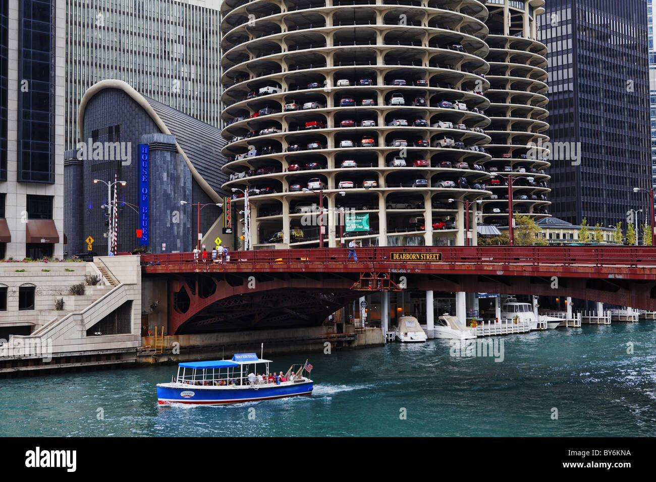 La rivière Chicago et Marina City, Chicago, Illinois, États-Unis Banque D'Images