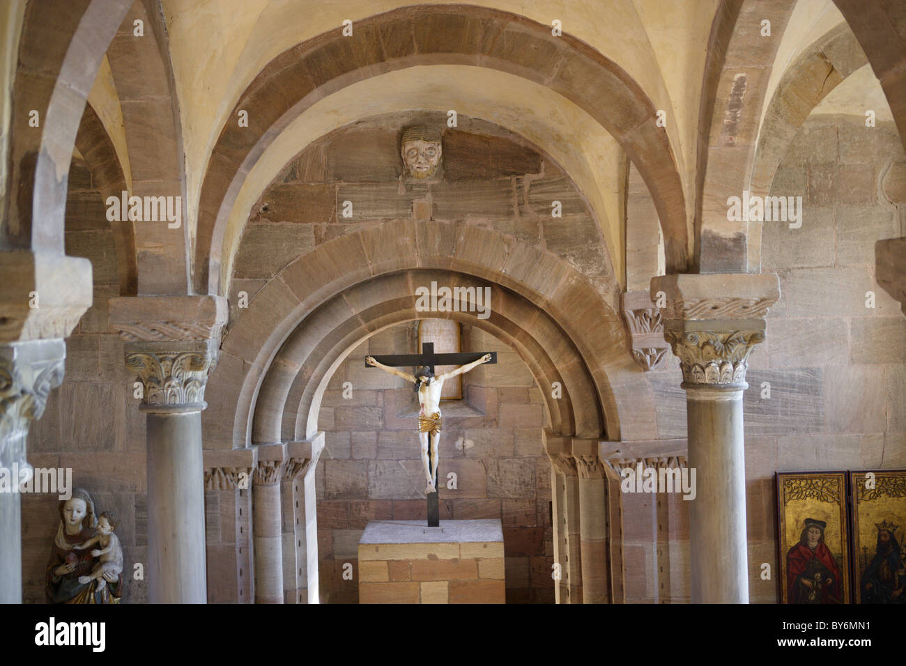 Chapelle impériale avec un crucifix de Veit Stoss, château impérial, Nuremberg, Franconia, Bavaria, Germany Banque D'Images