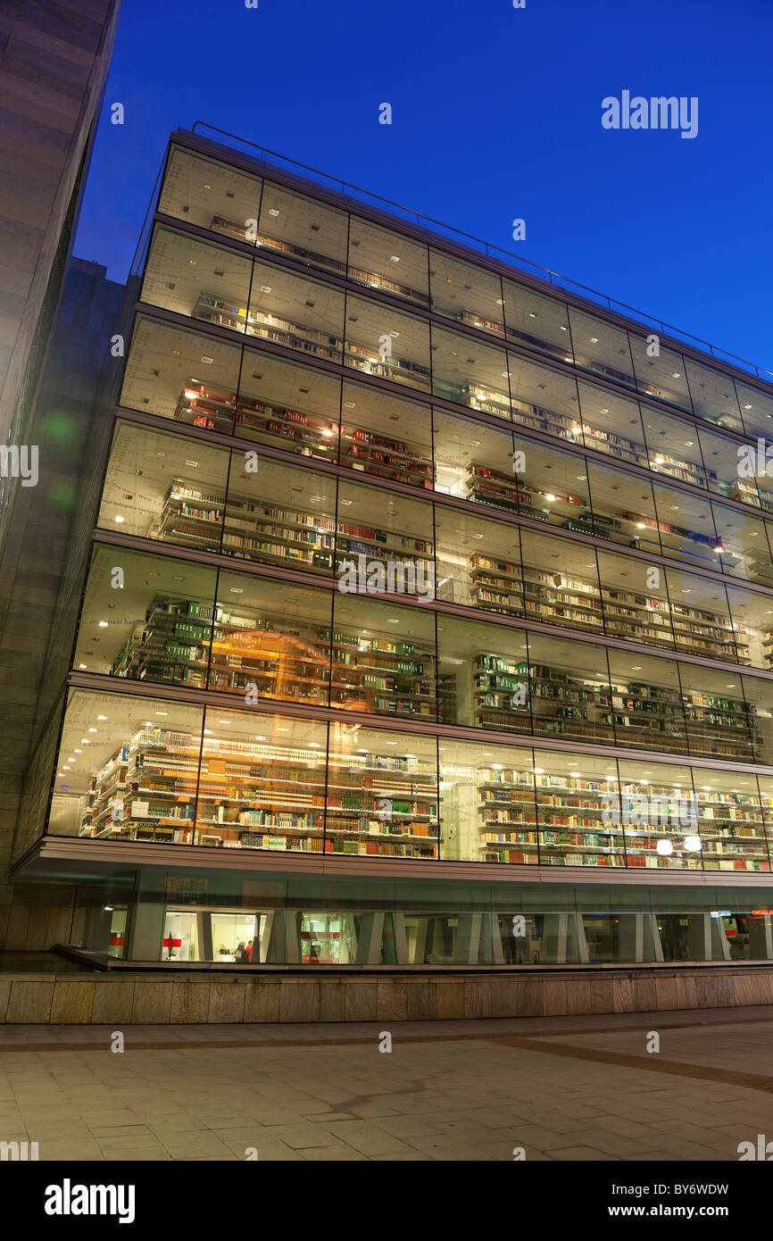 Bibliothèque, Diputación Foral de Bizkaia, Bilbao, Espagne Banque D'Images