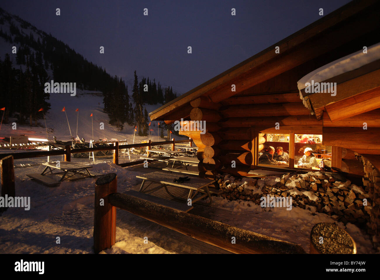 Mountain lodge Crystal Hut, Blackcomb Mountain, Whistler, British Columbia, Canada Banque D'Images