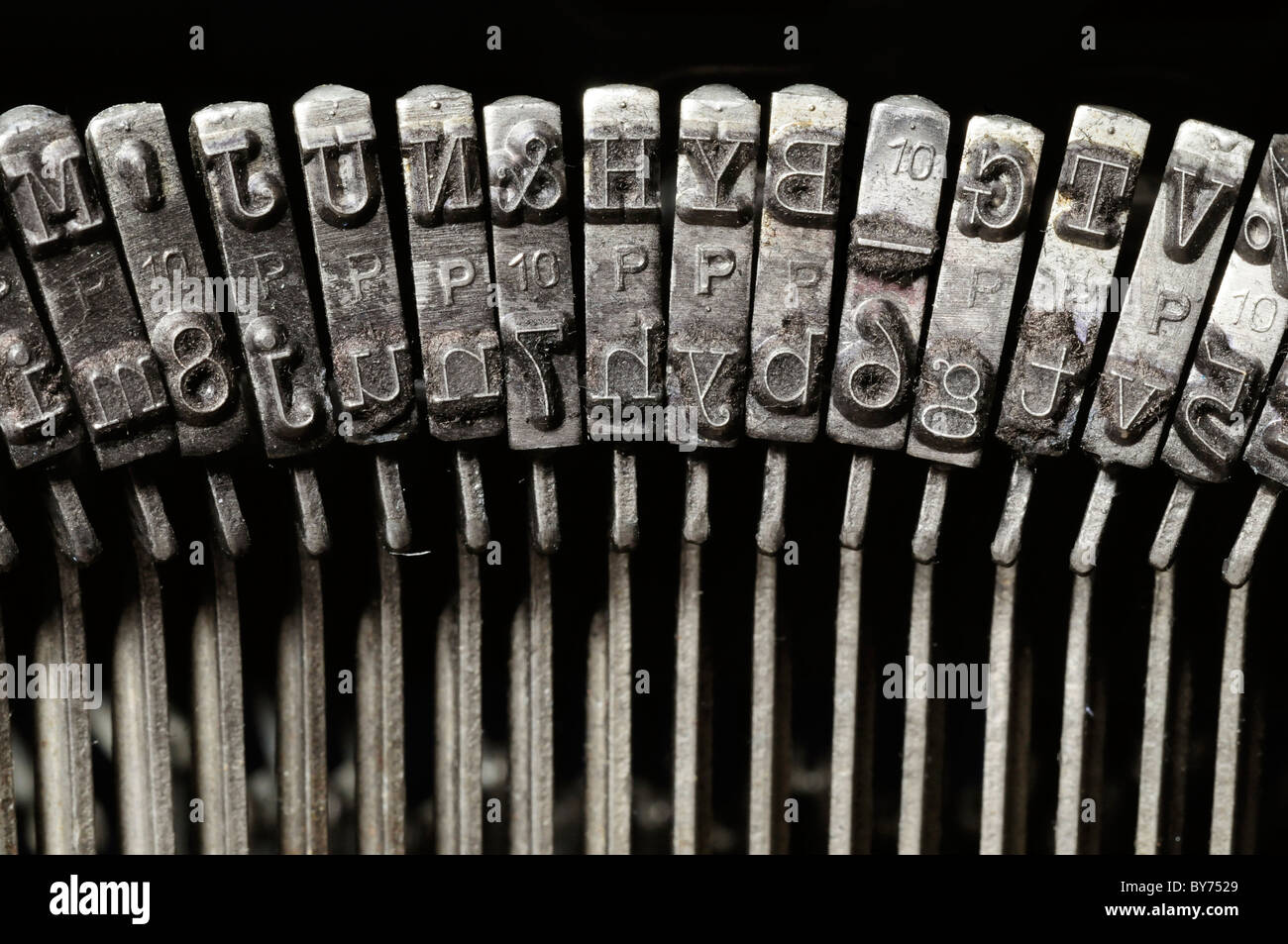 Close-up of old typewriter lettre et touches symbole Banque D'Images