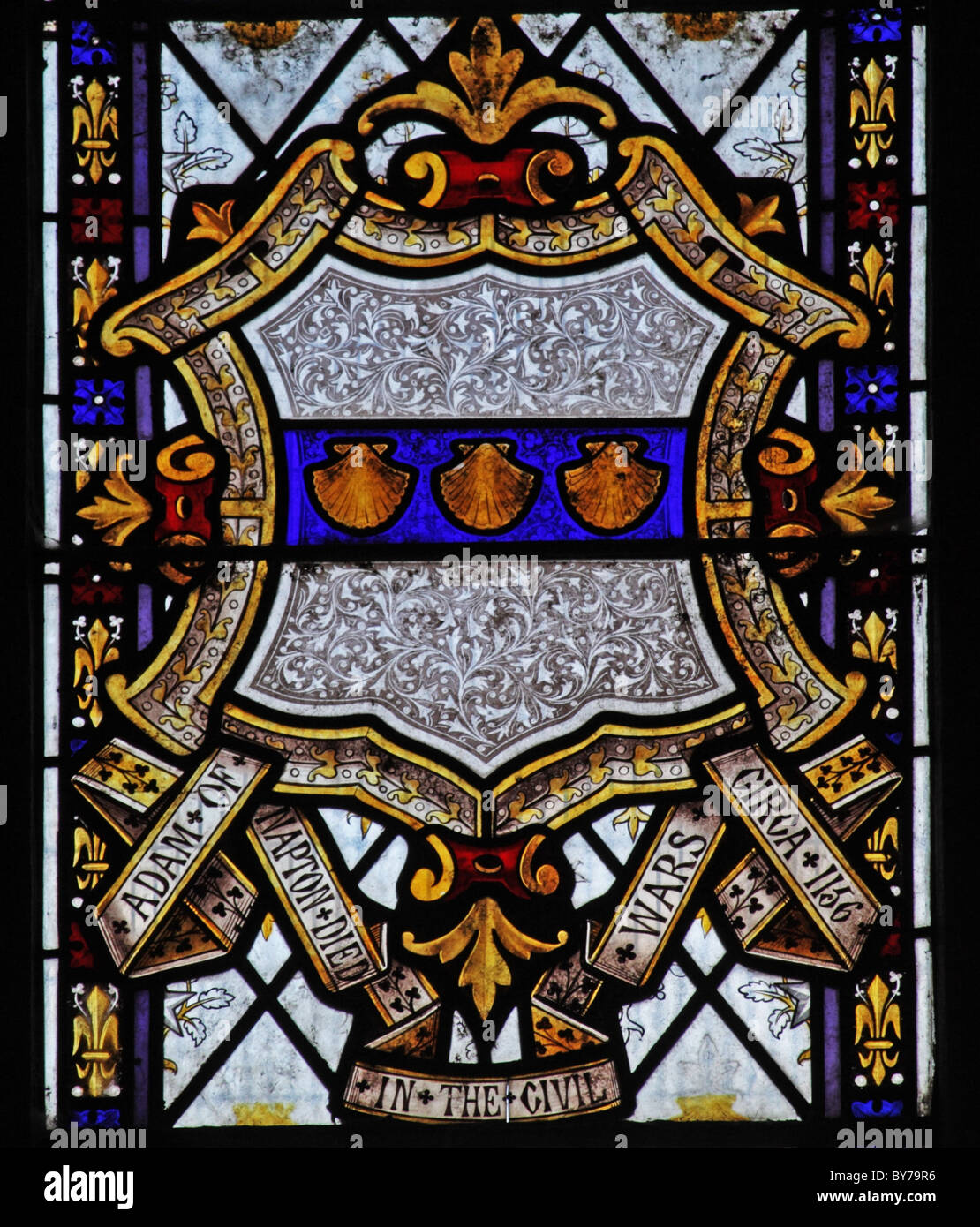 Vitraux représentant le verre héraldique, église paroissiale de St Laurence, Napton, Warwickshire. Le blason de la famille Napton. Banque D'Images