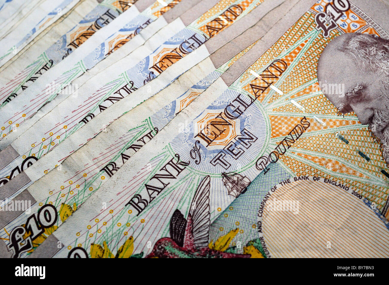 Pile de billets de 10 livres Banque de photographies et d’images à haute résolution Alamy