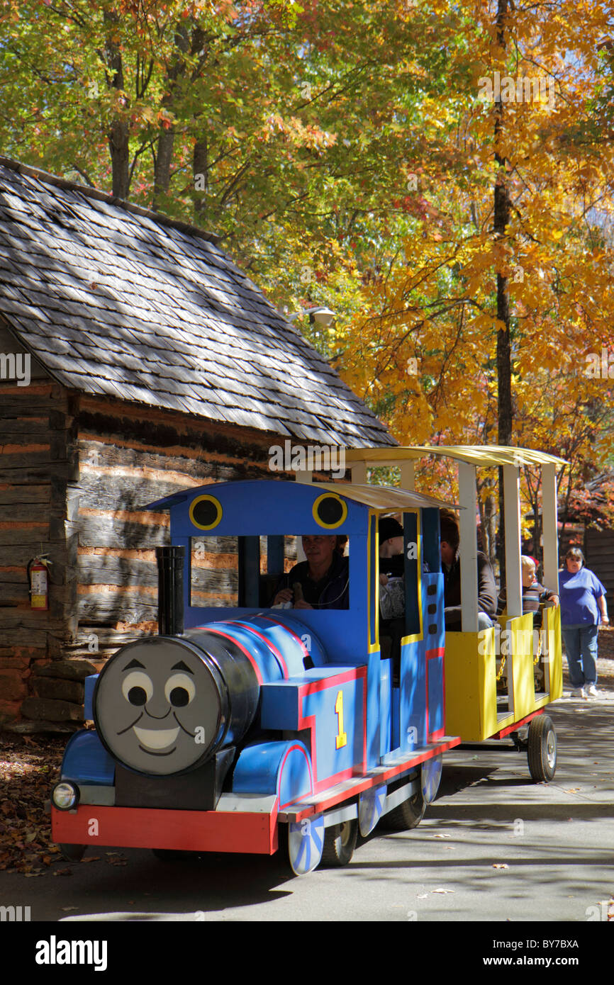 Georgia Hiawassee, Georgia Mountain Fairgrounds, Festival d'automne, patrimoine des Appalaches du Sud, folklore, mode de vie rural, train, promenade pour enfants, amusement, GA10101 Banque D'Images