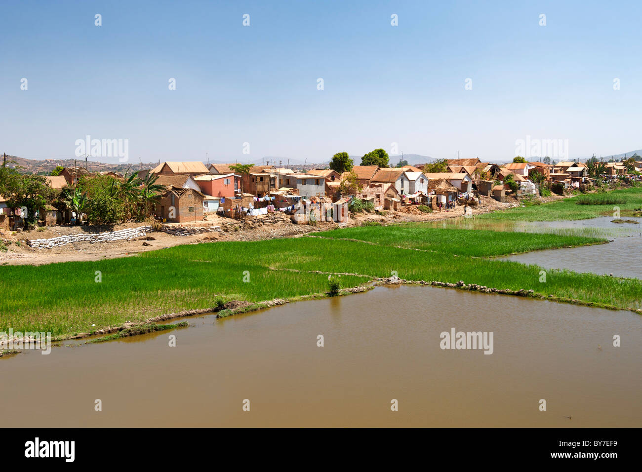 Vue sur le paysage et l'habitation à la périphérie d'Antananarivo, capitale de Madagascar. Banque D'Images