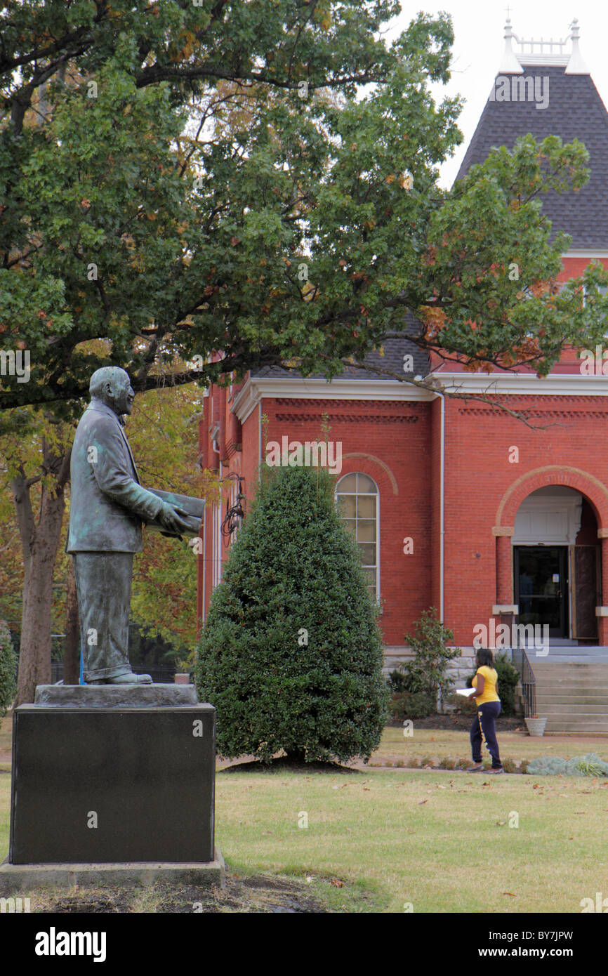 Tennessee Nashville,Fisk University,campus,Black Student Students College,université,campus historique,bâtiment,femme femme femme femme,jeune adulte,supérieur ed Banque D'Images