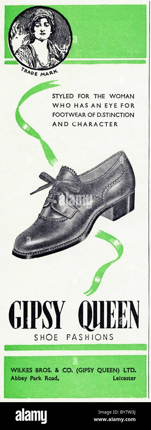 1940 Publicité pour mesdames reine gitane en mode chaussures femme magazine  Photo Stock - Alamy