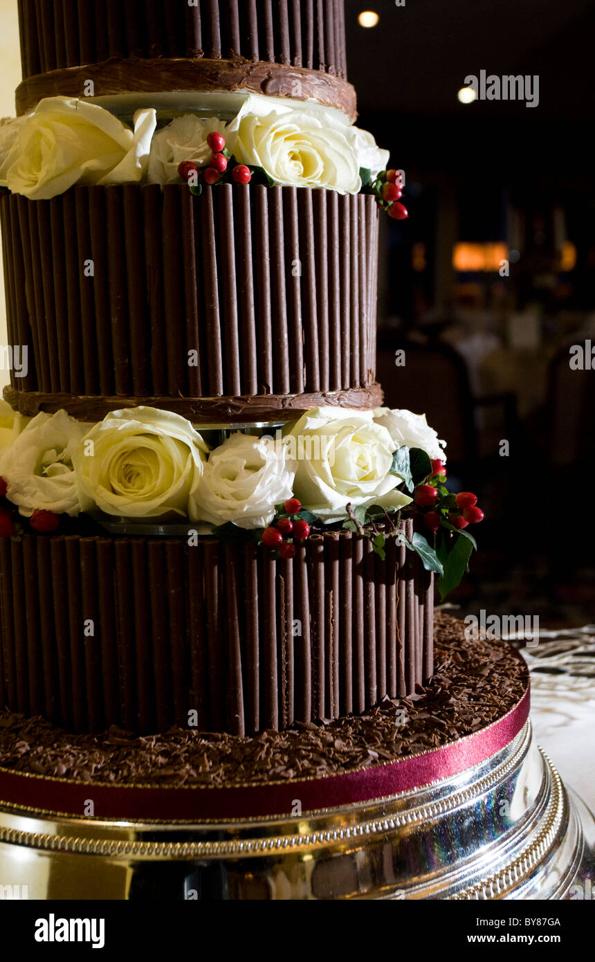 Trois Niveaux De Mariage Chocolat Photo Stock Alamy Trois Niveaux De Mariage Chocolat Photo Stock Alamy