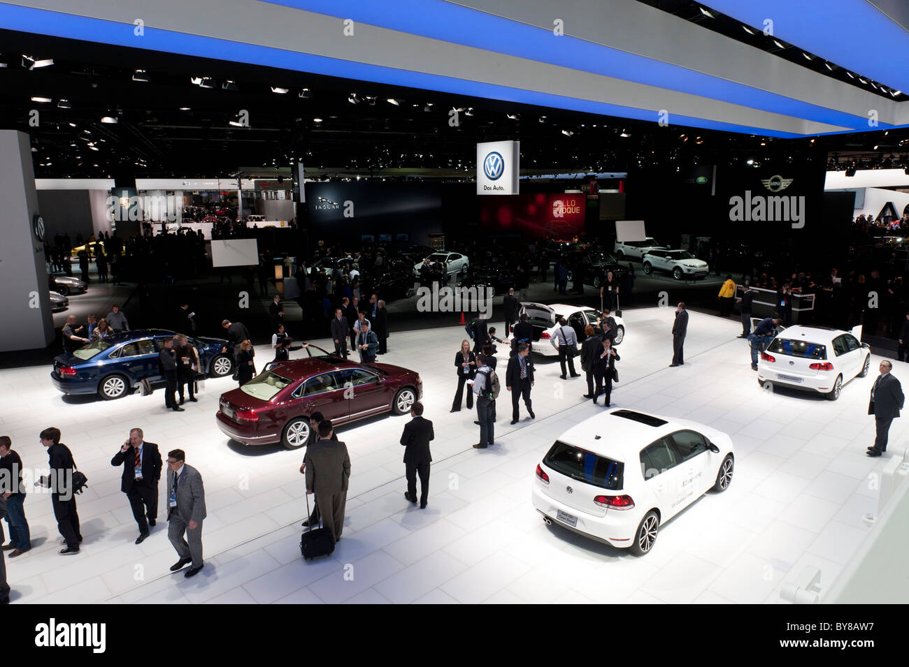 Volkswagen affiche au 2011 North American International Auto Show de Detroit Banque D'Images