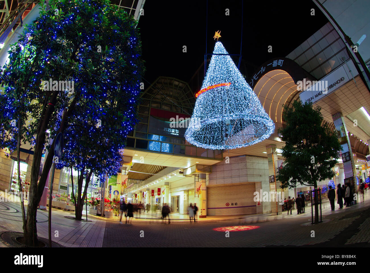 La rue commerçante de Sendai Ohmachi illuminés pour Noël, Sendai, Tohoku, Japon, Asie Banque D'Images
