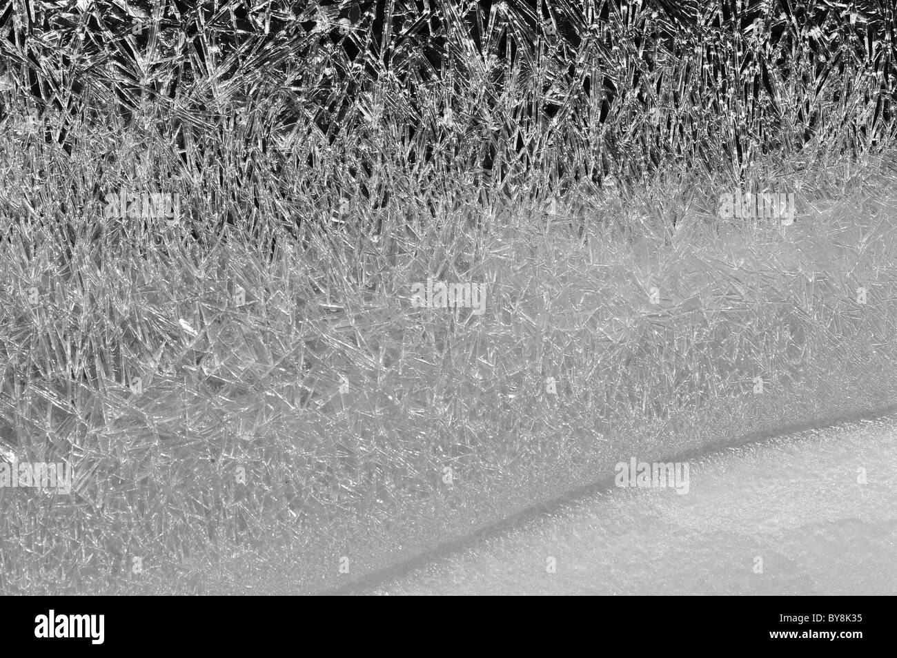 Les cristaux de glace de rivière Banque D'Images