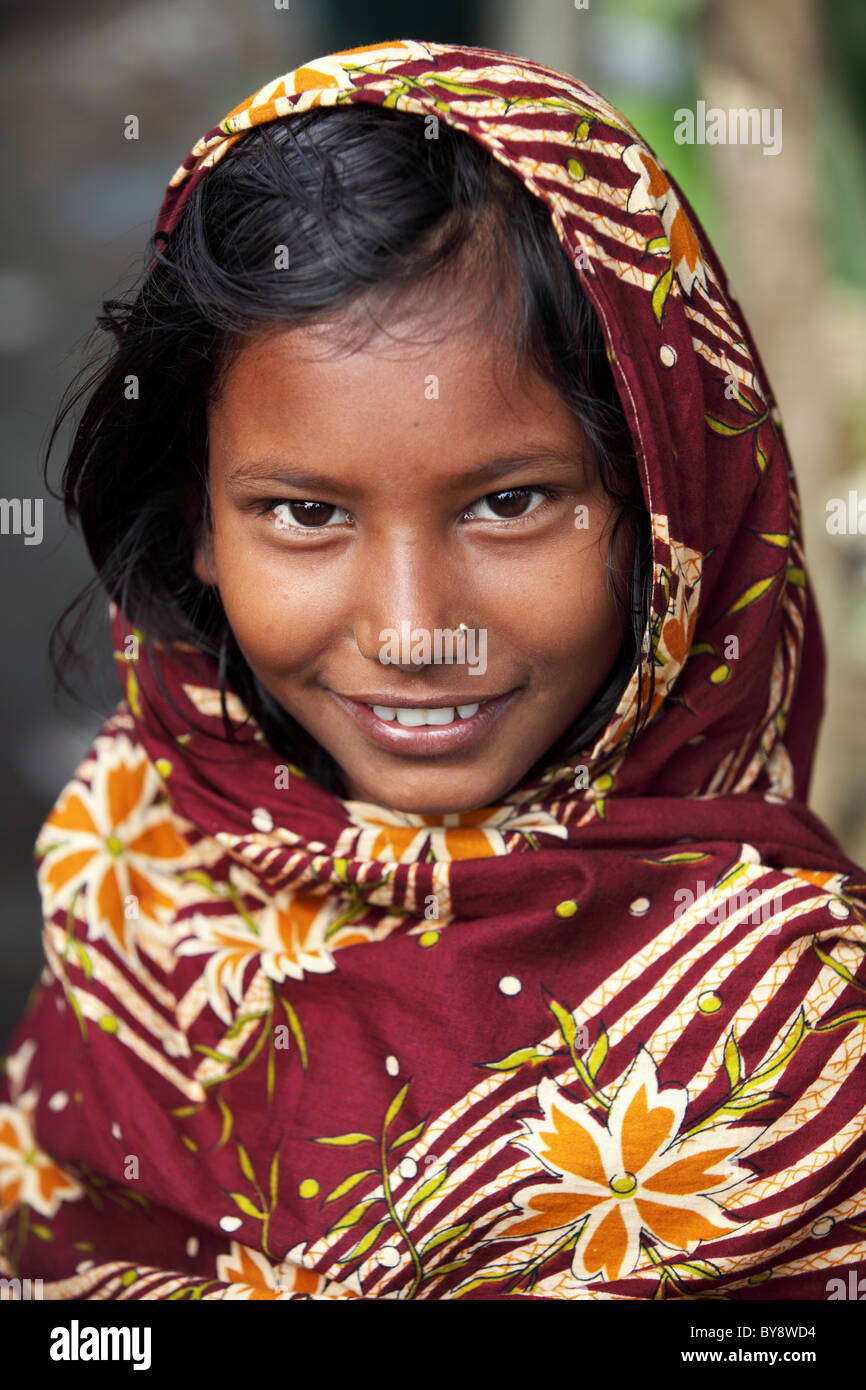 Cute smiling girl in Bangladesh Asie Banque D'Images