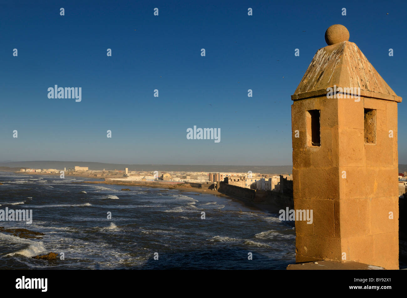 Extrémité nord de la remparts d'Essaouira sur l'océan Atlantique Maroc Banque D'Images