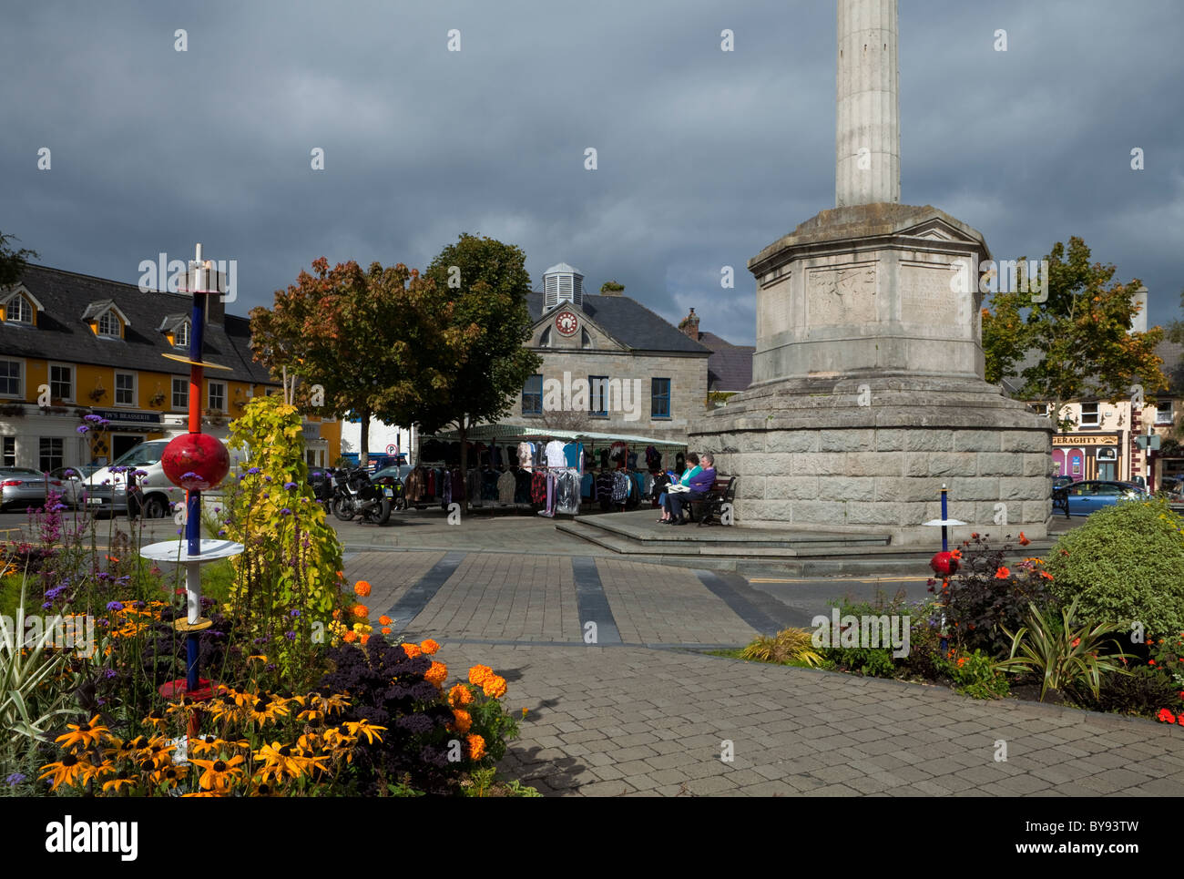 Le George Glendenning Monument à la place, aka l'Octogon, Westport, Comté de Mayo, Irlande Banque D'Images