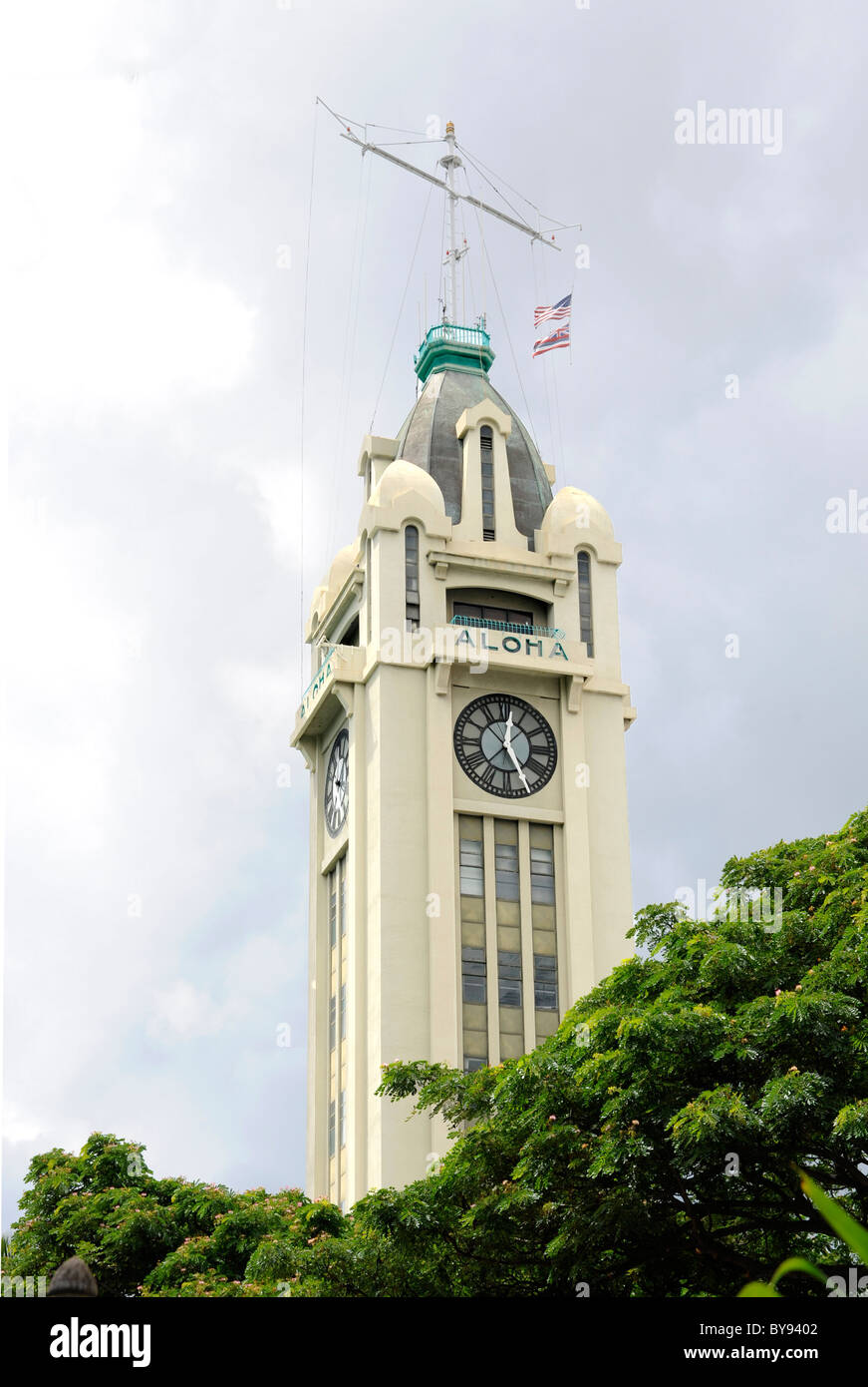 Aloha Tower Honolulu Oahu Hawaii de la zone portuaire de l'Océan Pacifique Banque D'Images