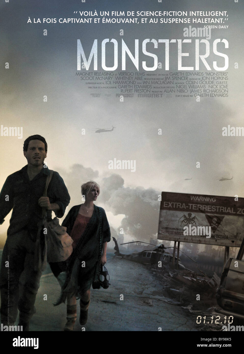 Monsters Année : 2010 UK : Gareth Edwards Scoot McNair, Whitney en mesure de l'affiche de film (fr) Banque D'Images