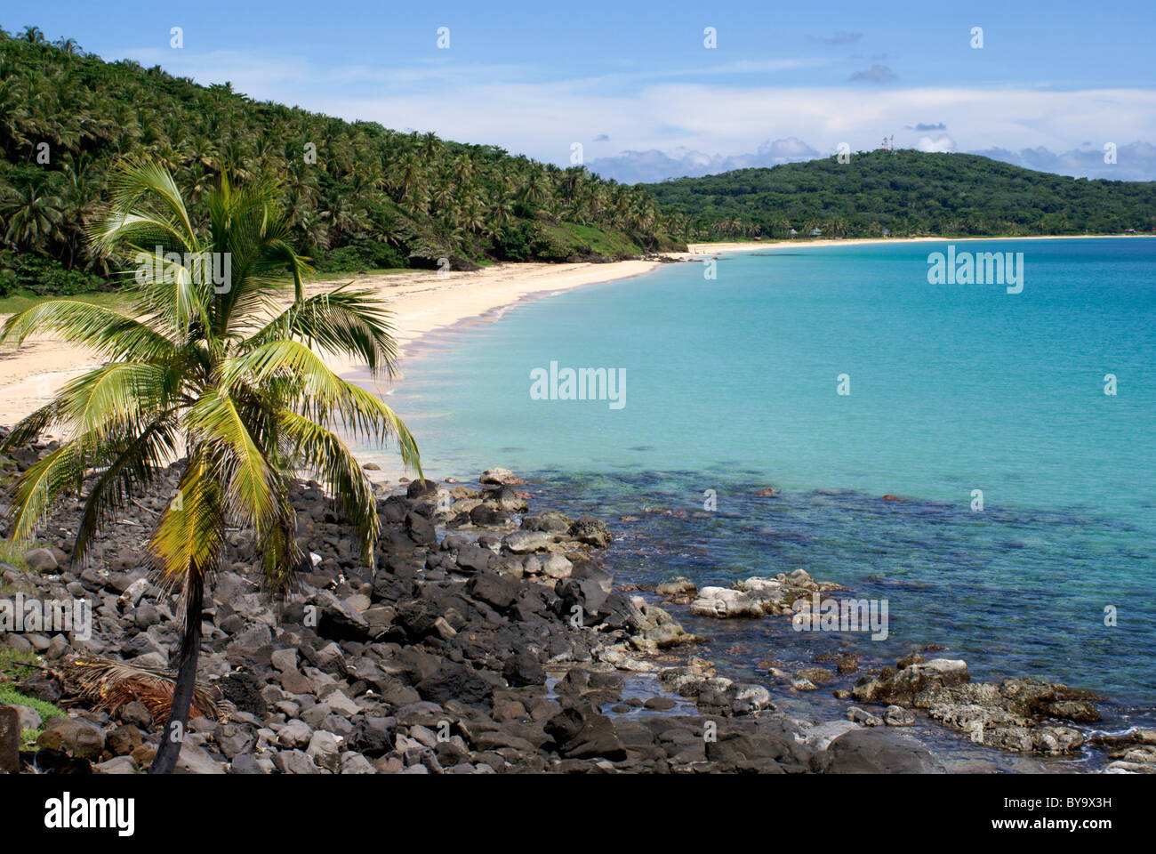Plage des Caraïbes, sable blanc immaculé sur Big Corn Island ou Grande Corn Island, au Nicaragua, en Amérique centrale Banque D'Images