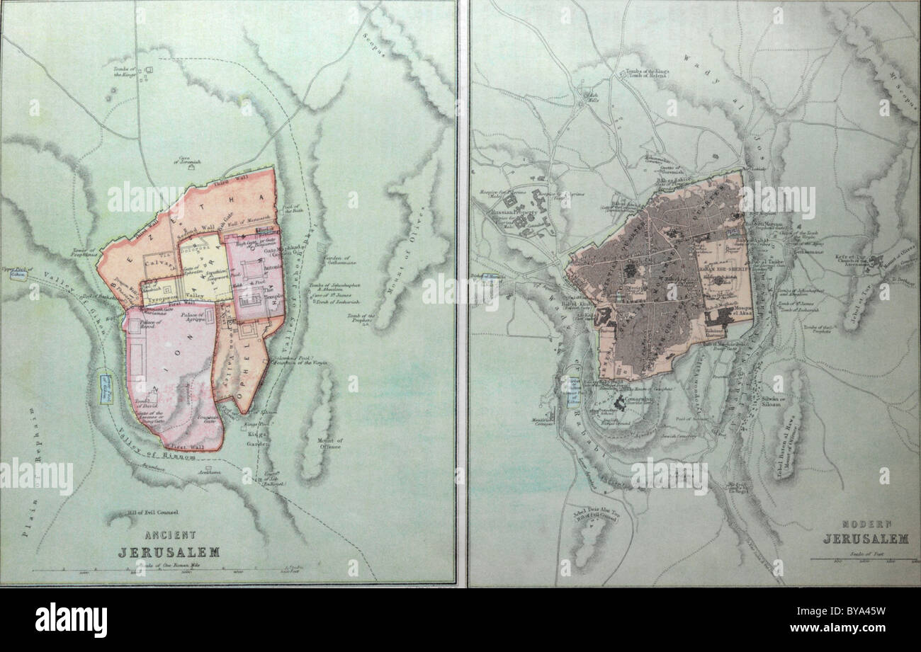 Bible avec des cartes sur l'ancienne Jérusalem Banque D'Images