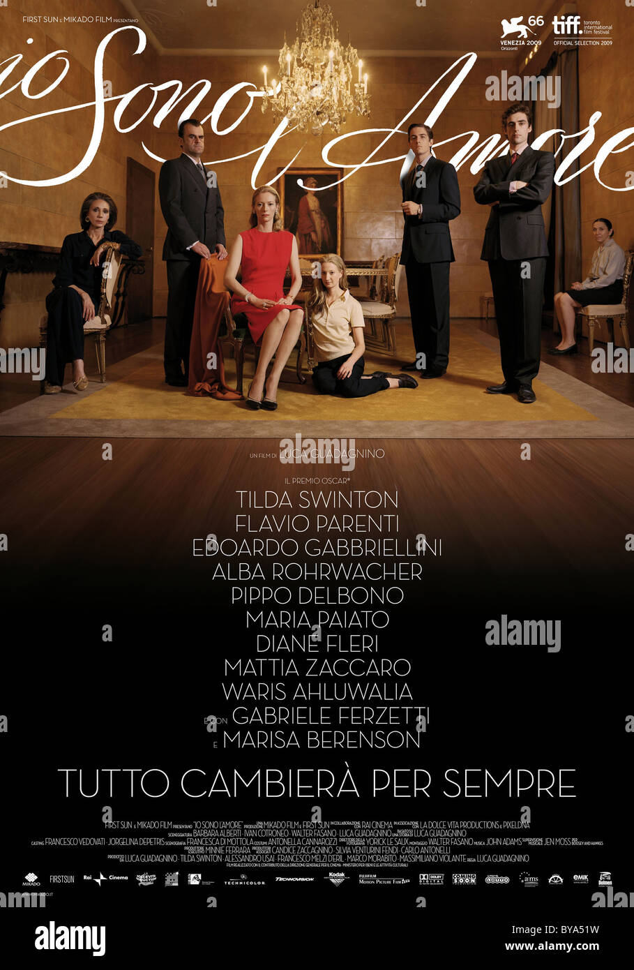 Io sono l'amore Je suis Amour Année : 2009 Italie Réalisation : Luca Guadagnino Movie poster (IL) Banque D'Images