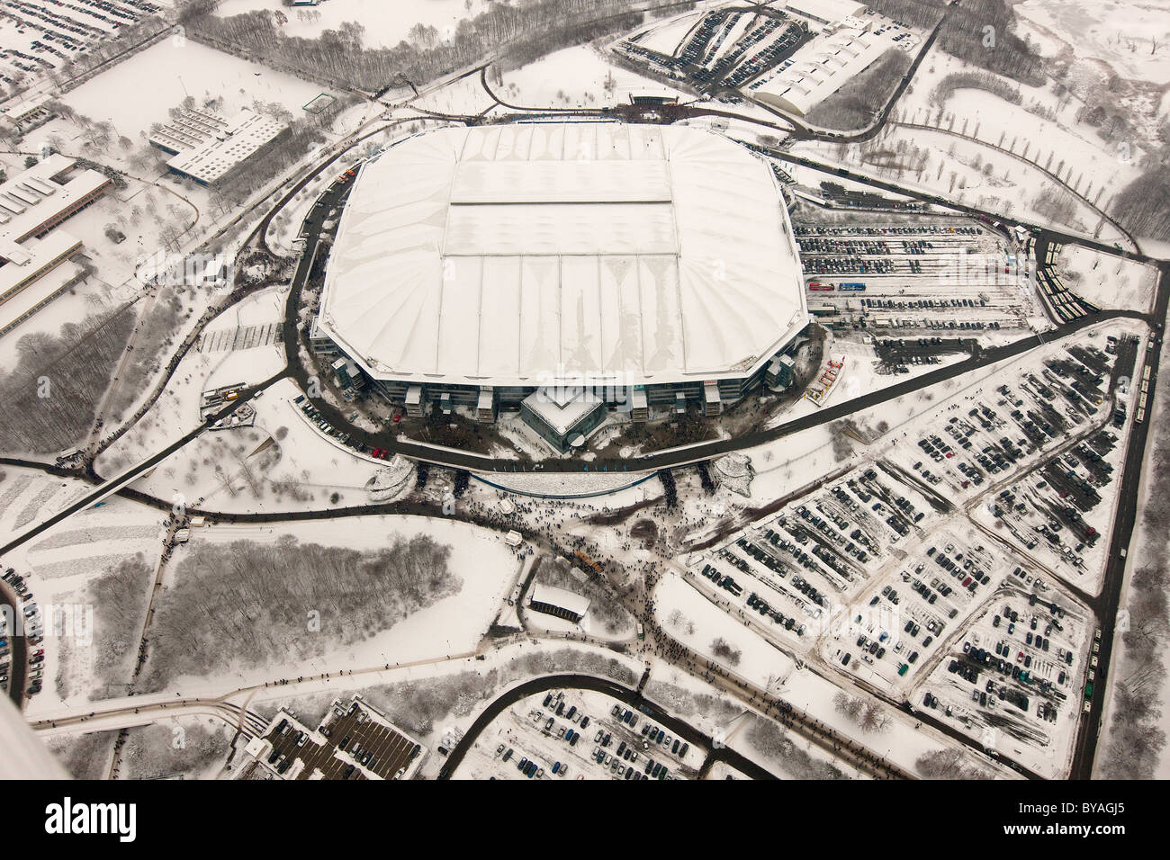 Vue aérienne, Schalke Arena, Veltins-Arena, avant que le toit a été endommagé par la neige, Gelsenkirchen, région de la Ruhr Banque D'Images