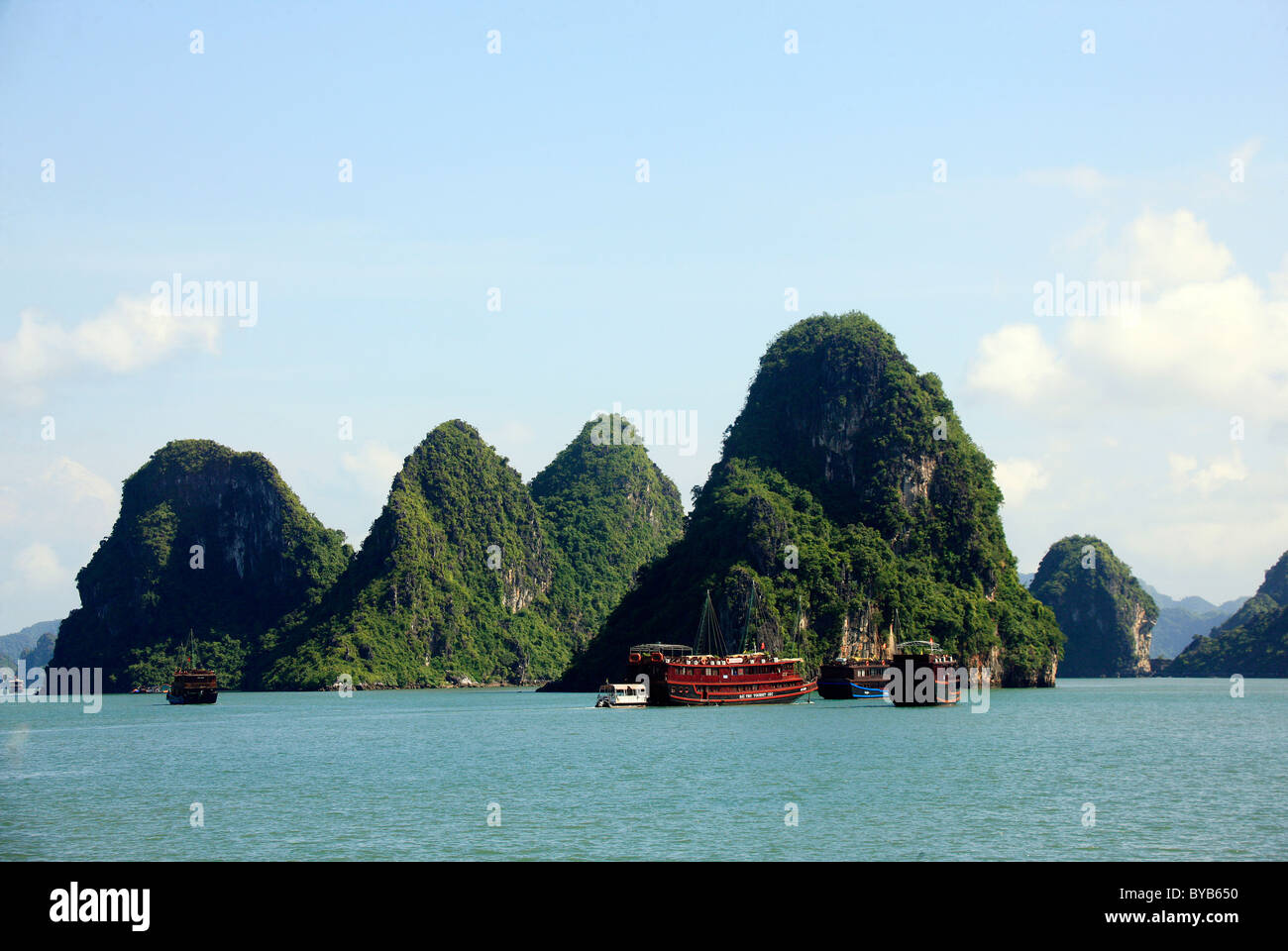 La baie d'Halong, Vietnam, Asie Banque D'Images