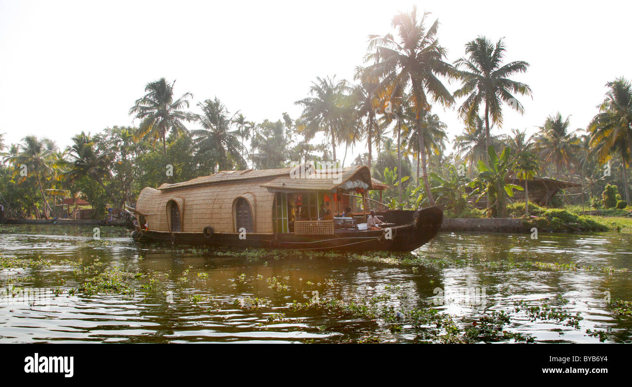 Maison de luxe bateau sur un canal, étangs, Haripad, Alleppey, Kerala, Inde, Asie Banque D'Images