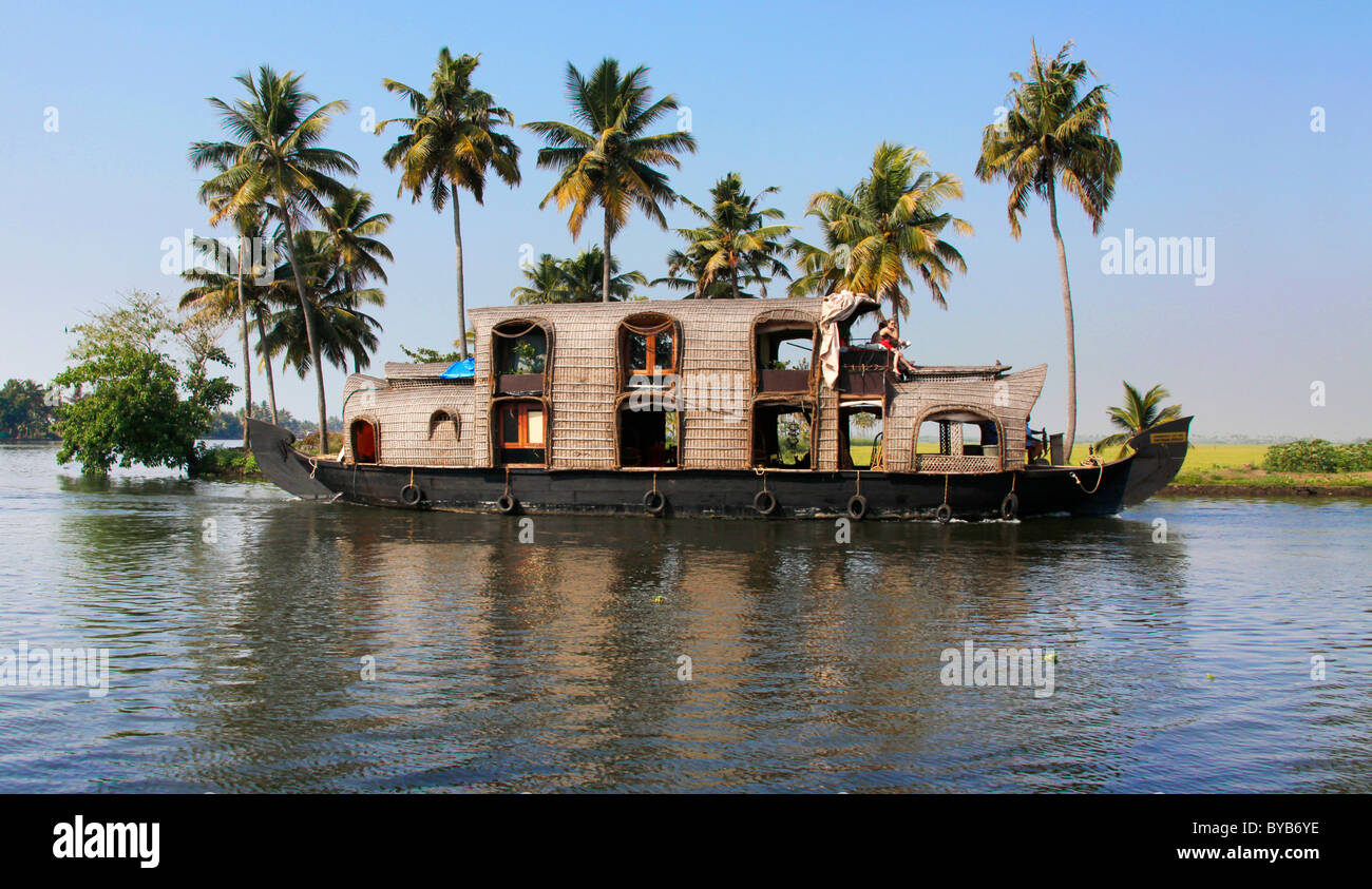 Maison de luxe bateau sur un canal, étangs, Haripad, Alleppey, Kerala, Inde, Asie Banque D'Images