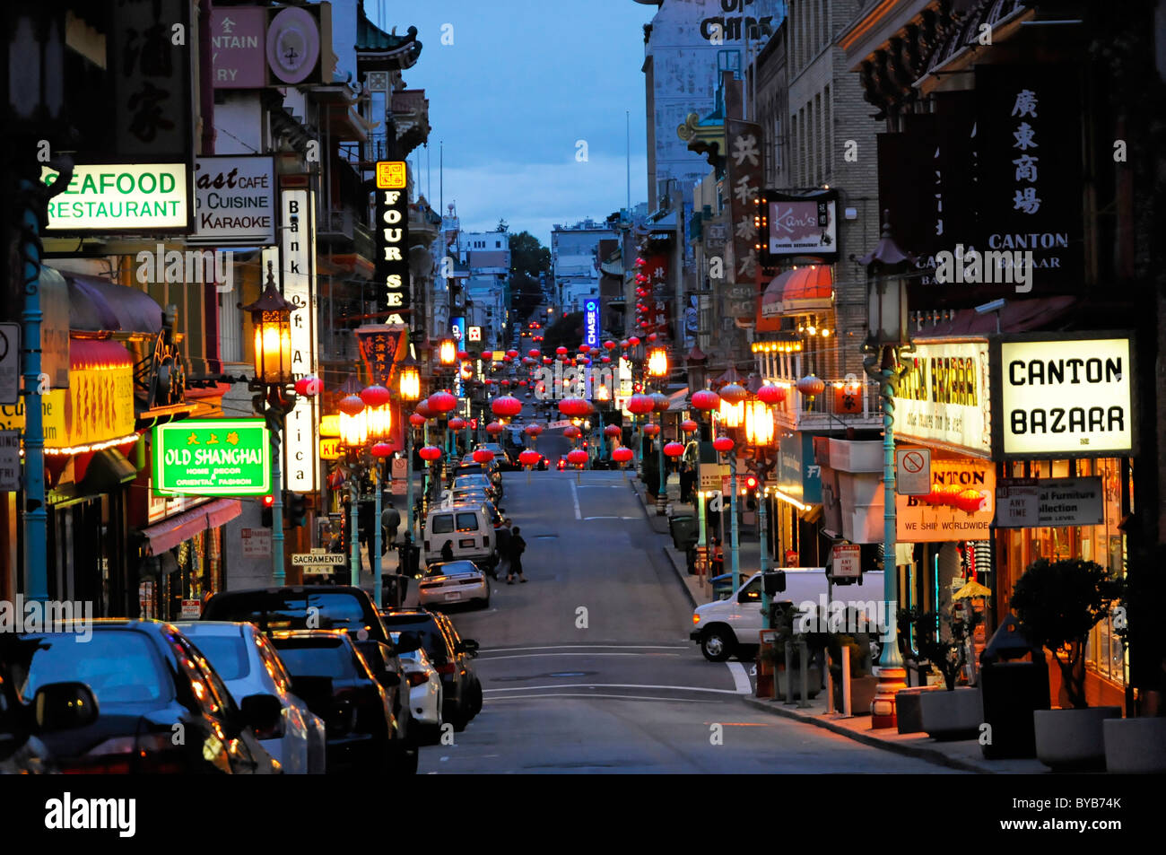 China Town le soir, San Francisco, Californie, États Unis, Amérique du Nord Banque D'Images