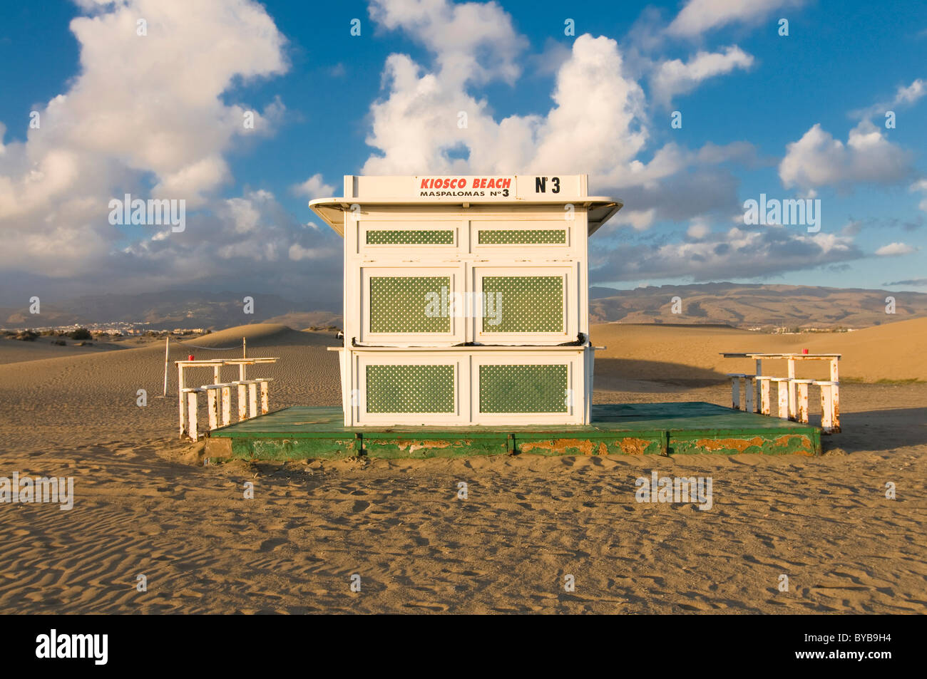 Un restaurant de plage sur la plage de Maspalomas, Gran Canaria, Îles Canaries, Espagne, Europe Banque D'Images