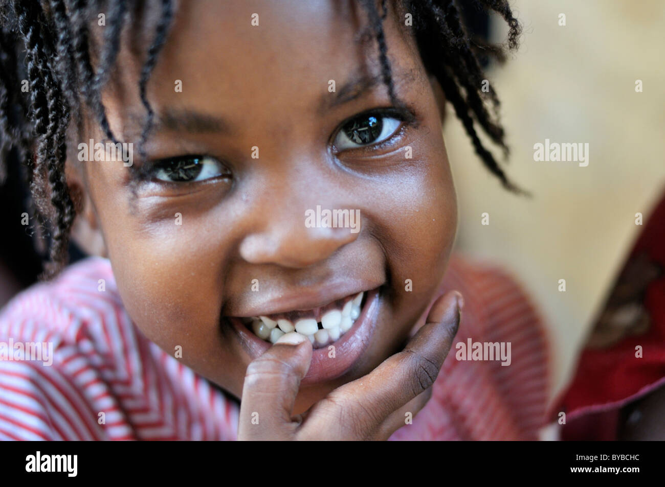 Portrait d'une fille, Petit Goave, Haïti, Caraïbes, Amérique Centrale Banque D'Images