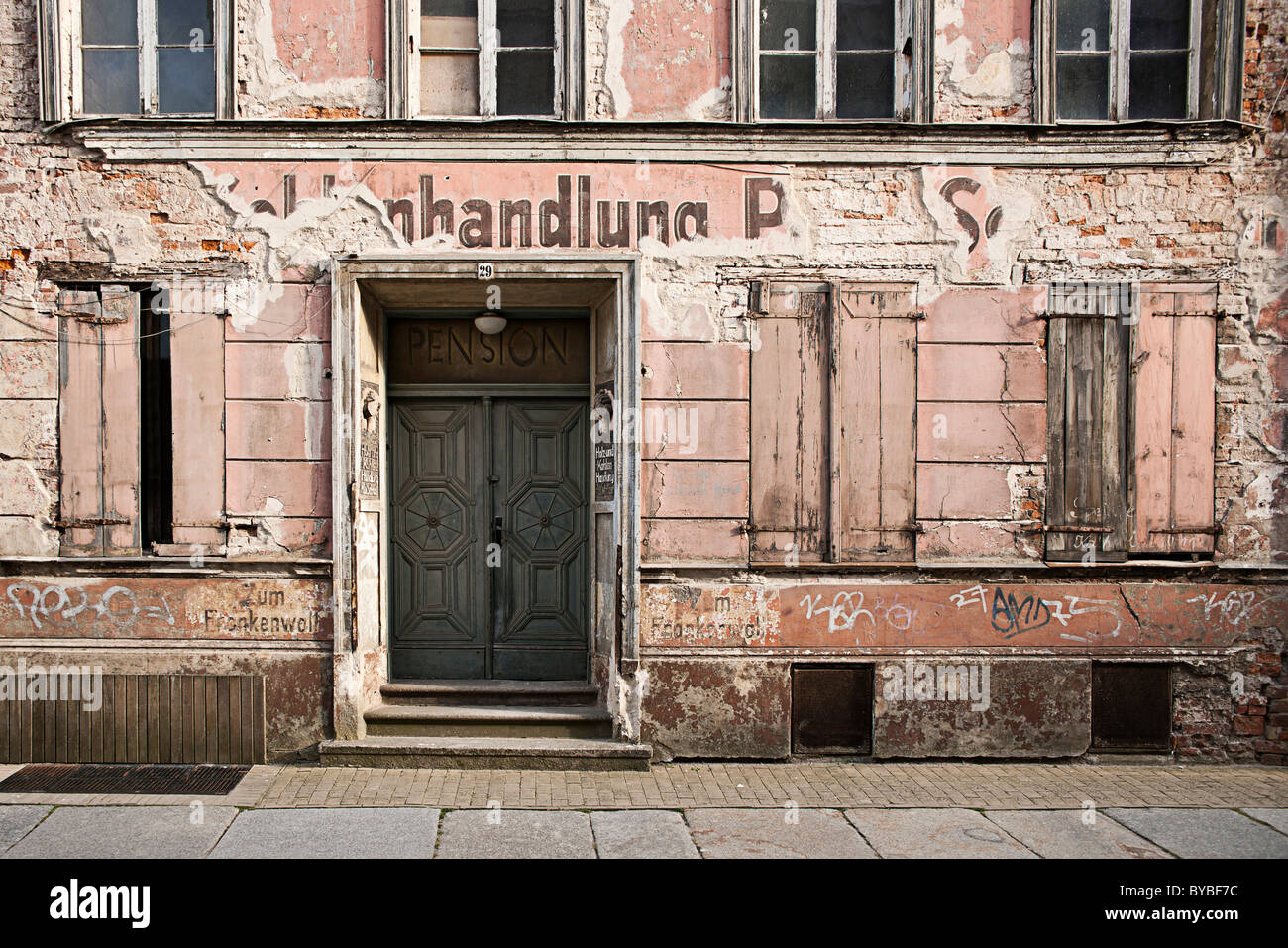 Bâtiment délabré à Stralsund avant, Mecklembourg-Poméranie-Occidentale, Allemagne, Europe Banque D'Images