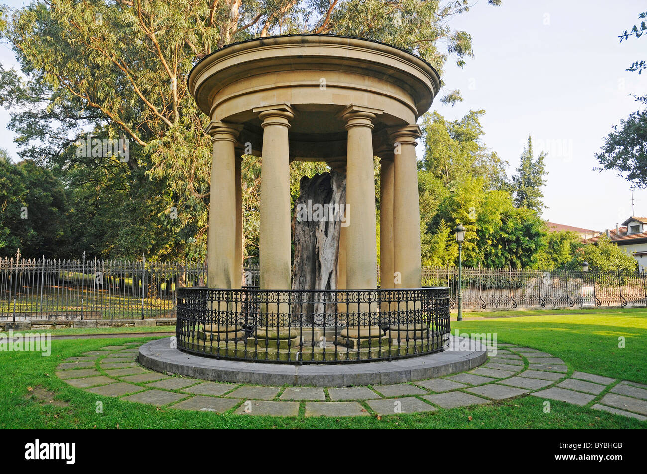 Pavillon avec l'arbre de Guernica, Musée Basque, Gernika Lumo, Guernica, province de Biscaye, Pays Basque, Pays Basque, Espagne Banque D'Images