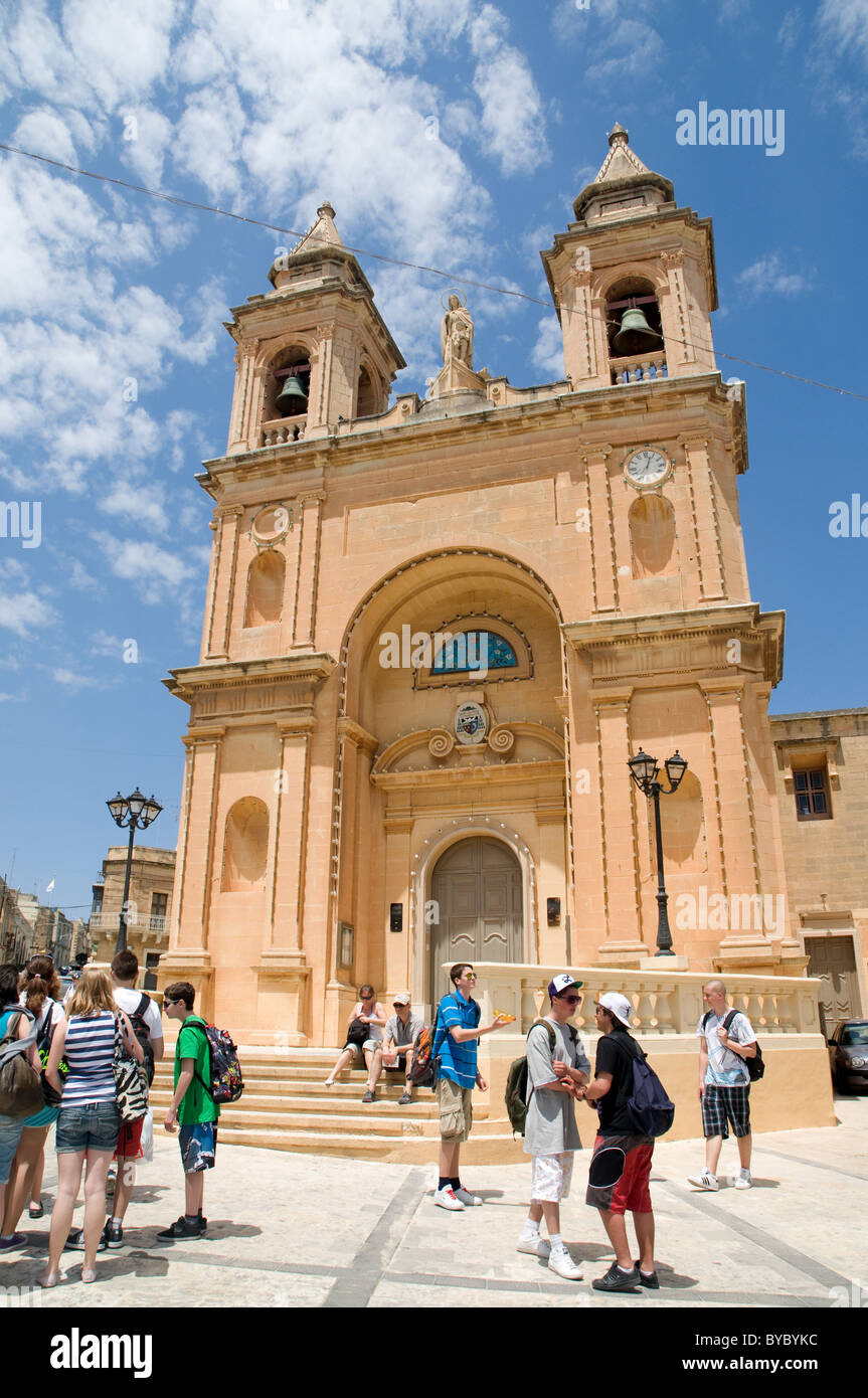 Église de Marsaxlokk Malte qui est dédiée à Notre Dame du Rosaire de Pompéi, la Madone Banque D'Images