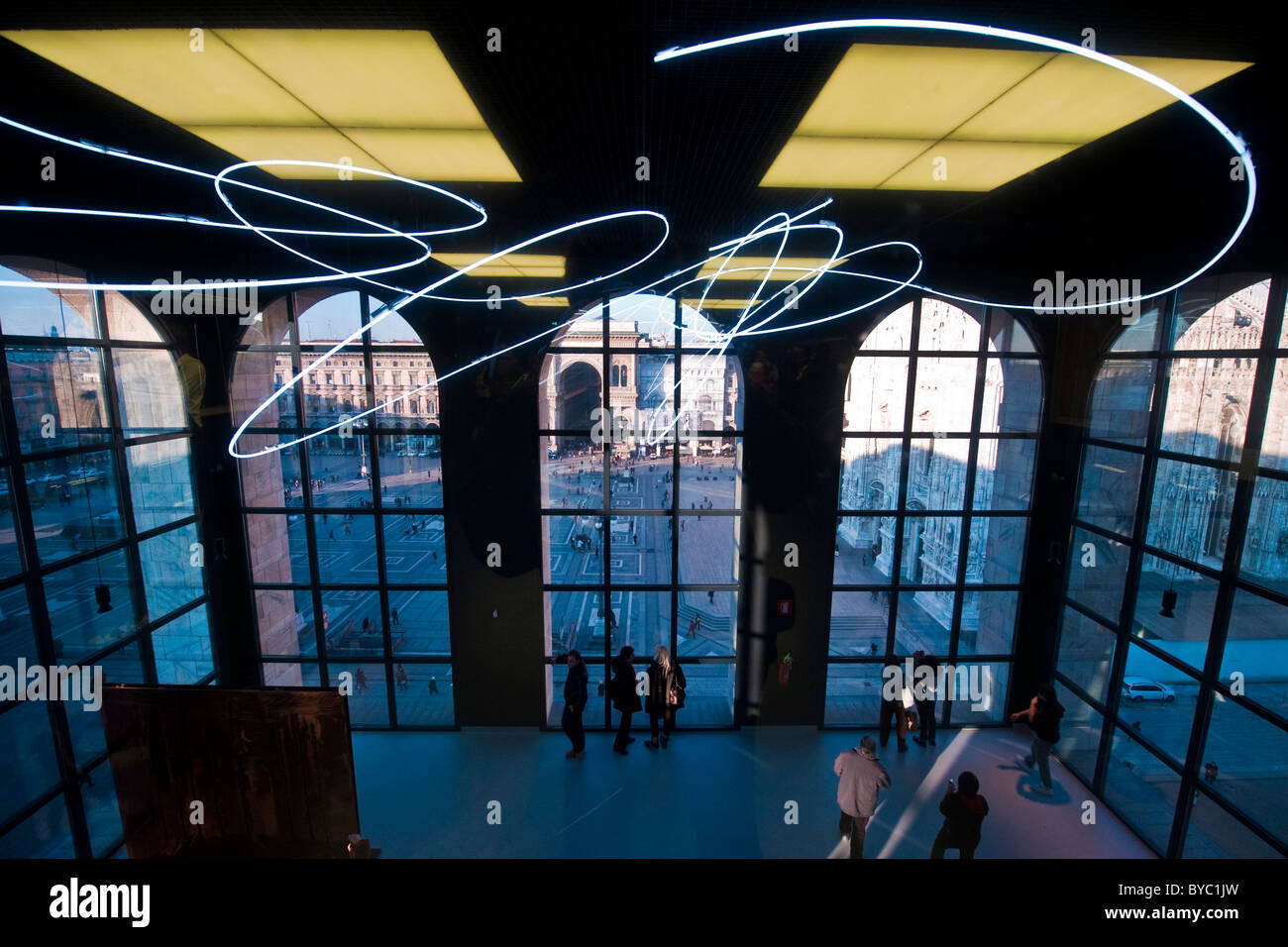 Lucio Fontana néon, Musée du xxe siècle, le Novecento museum, Milan, Italie Banque D'Images