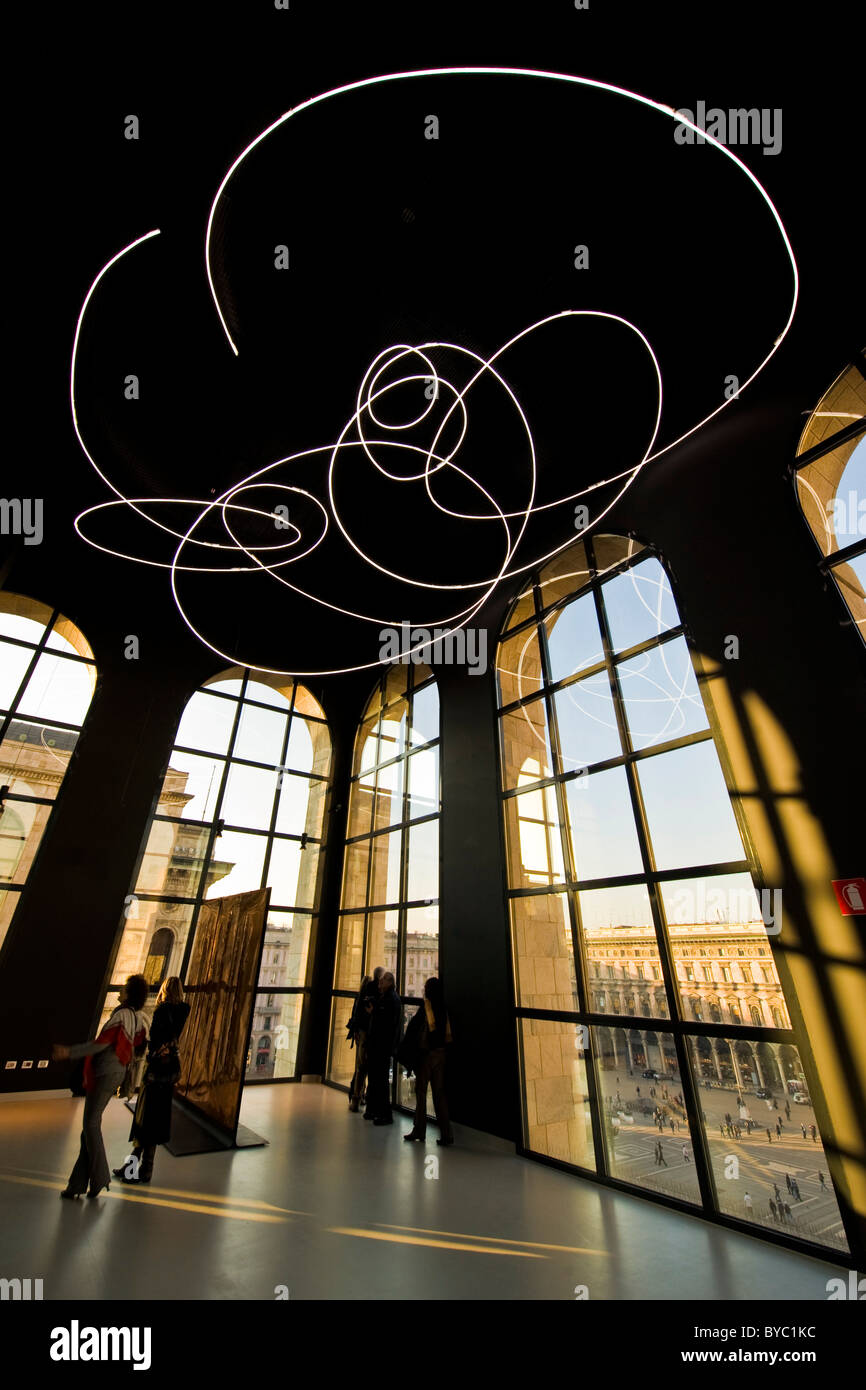 Lucio Fontana néon, Musée du xxe siècle, le Novecento museum, Milan, Italie Banque D'Images