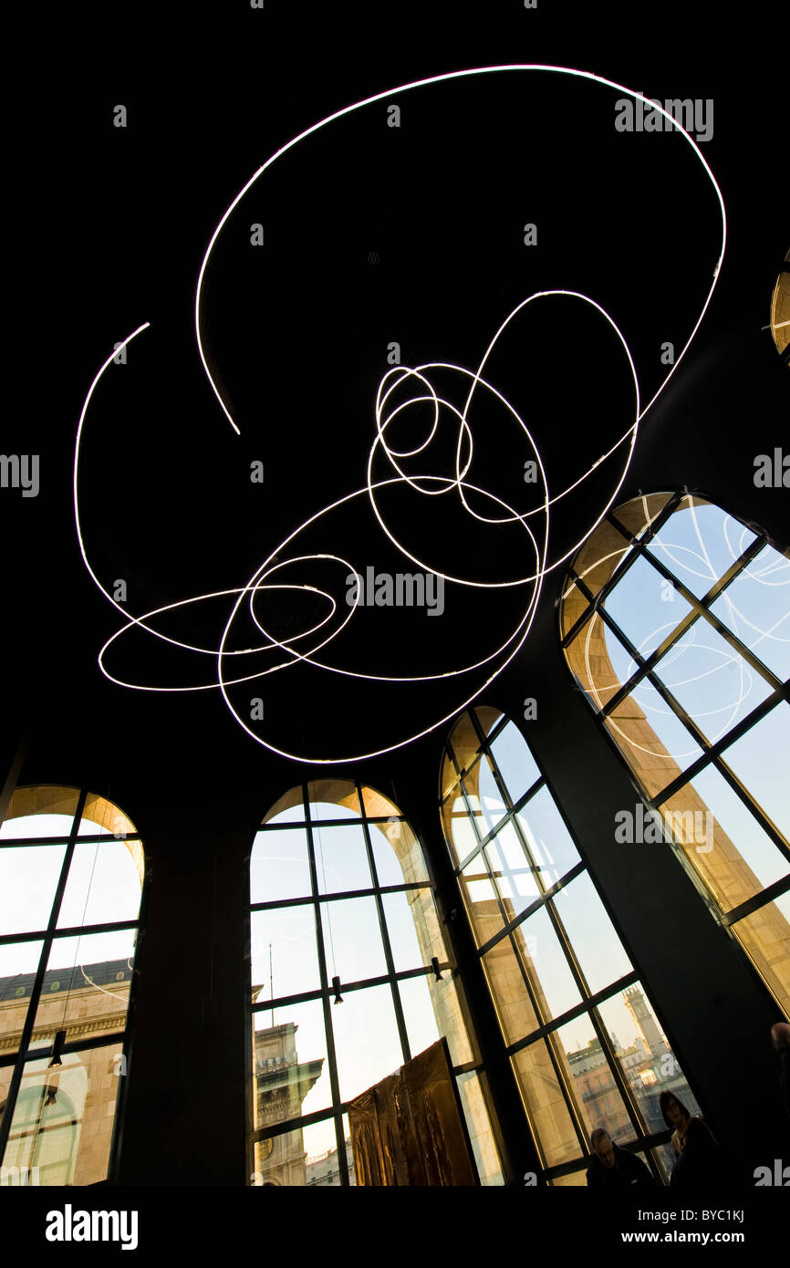 Lucio Fontana néon, Musée du xxe siècle, le Novecento museum, Milan, Italie Banque D'Images