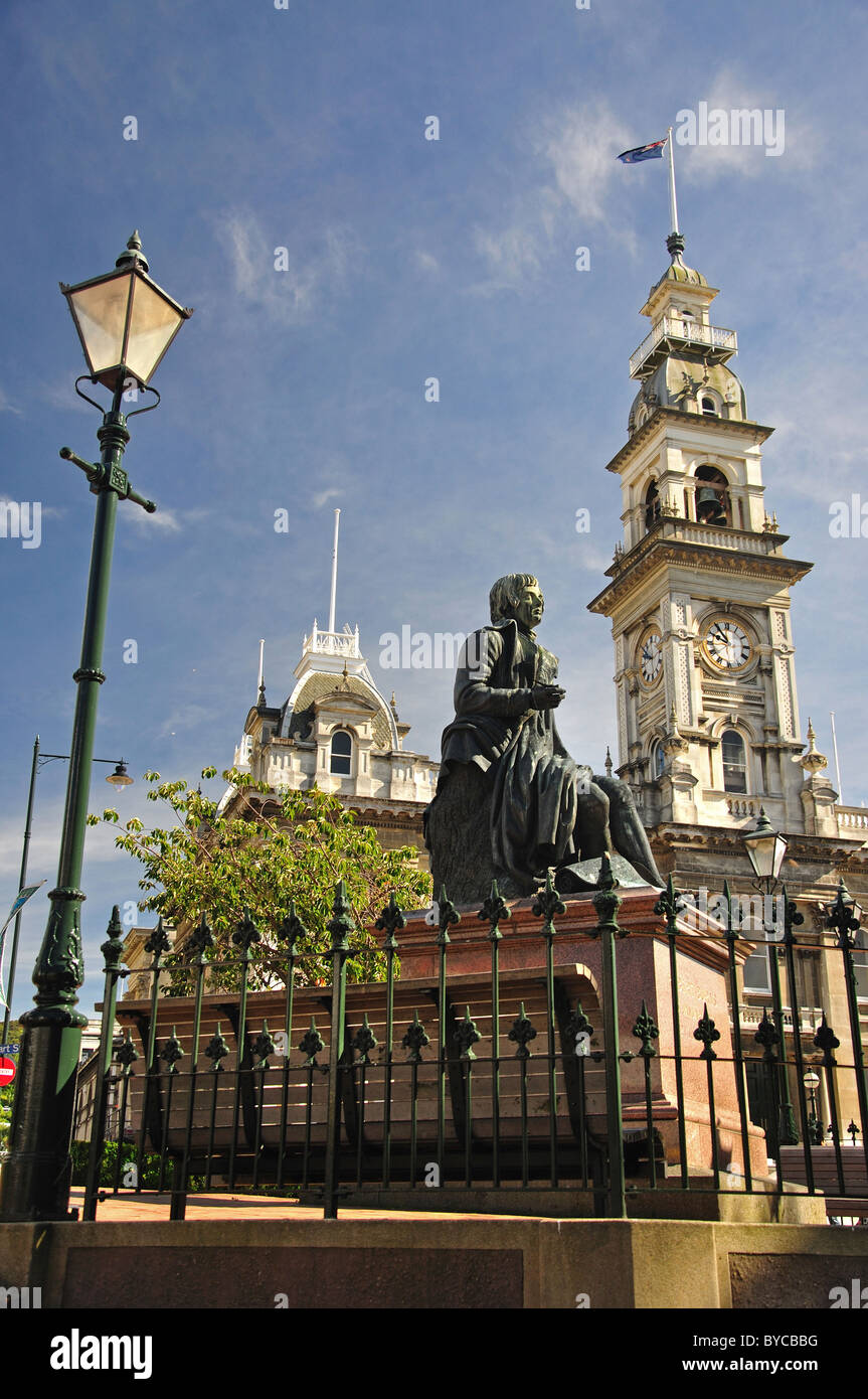 La Statue de Robert Leroux et l'hôtel de ville, l'octogone, Dunedin, Otago, île du Sud, Nouvelle-Zélande Banque D'Images