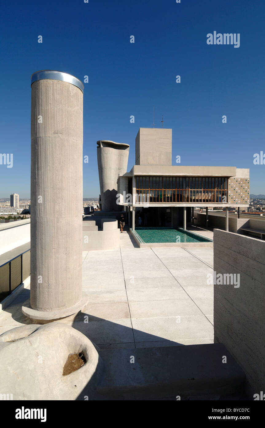 Toit-terrasse de la Cité Radieuse ou unité d'habitation immeuble de Le Corbusier, Marseille Banque D'Images