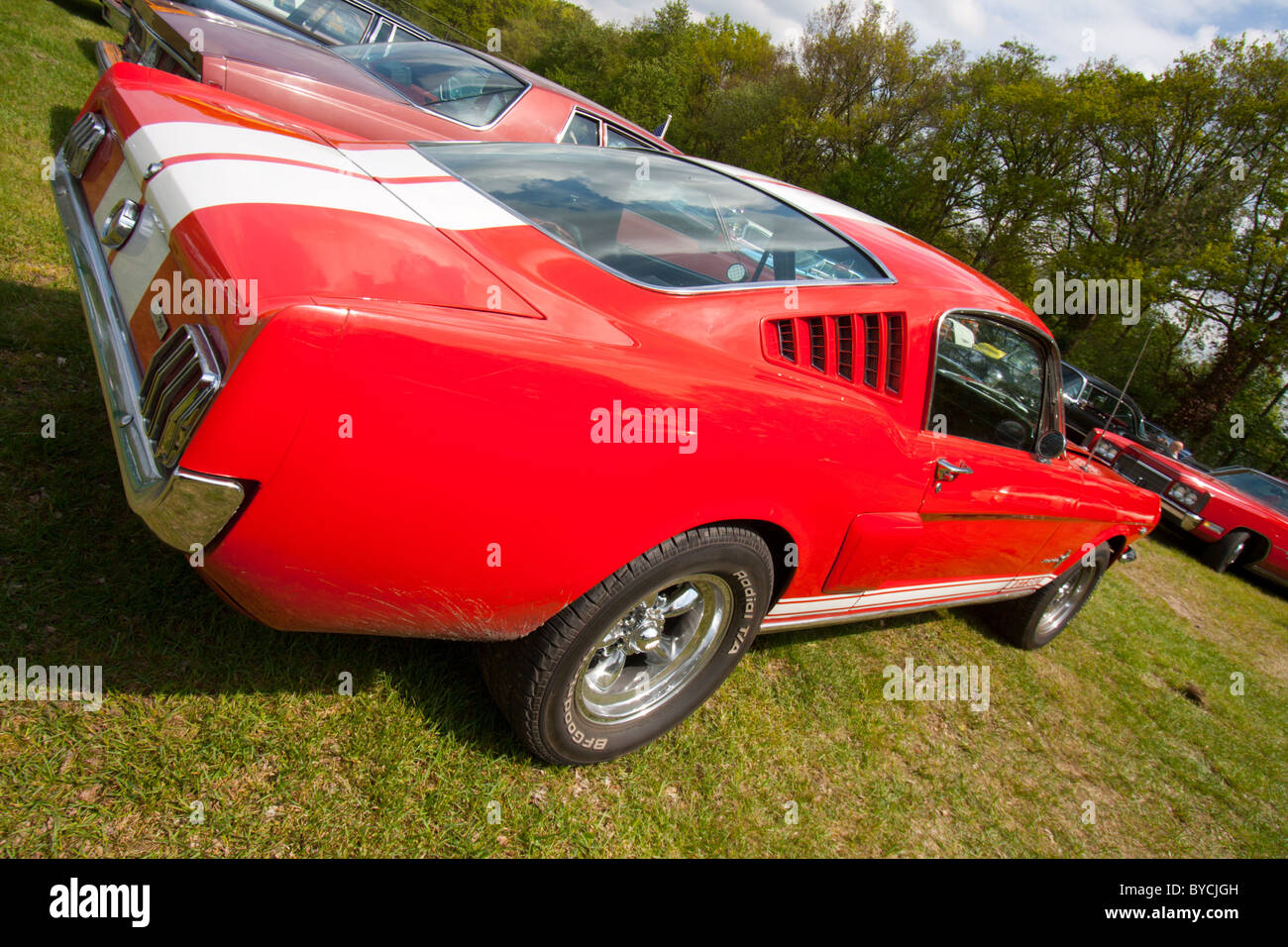1965 Ford Mustang rouge Banque D'Images
