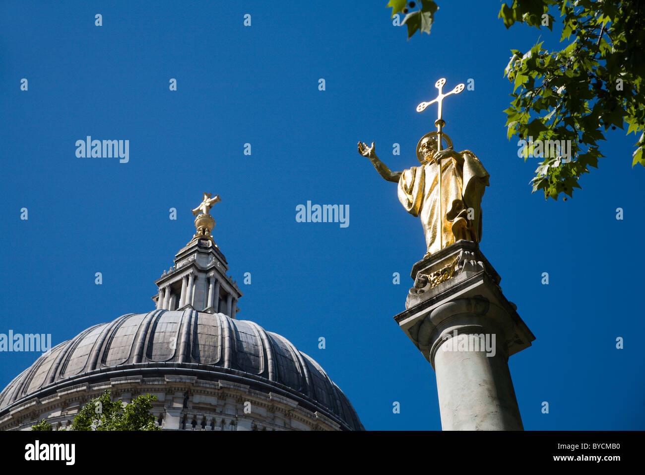 London - st. Pauls Cathedral par colonne Banque D'Images