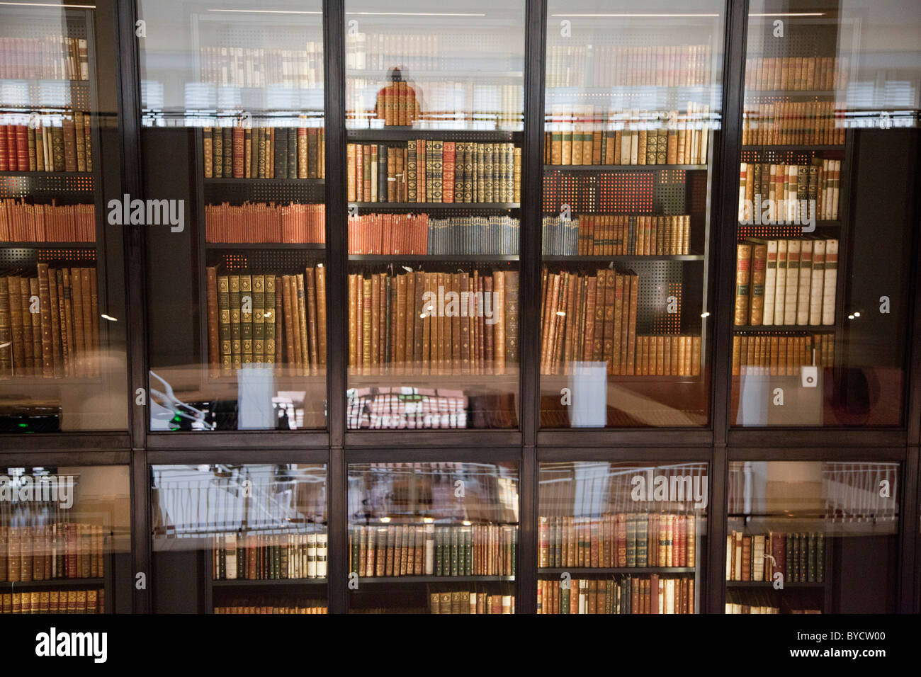 Vue intérieure de la bibliothèque britannique de Londres St Pancras Banque D'Images