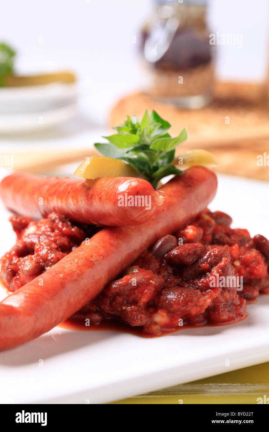 Salade de haricots rouges et de saucisses - détail Banque D'Images