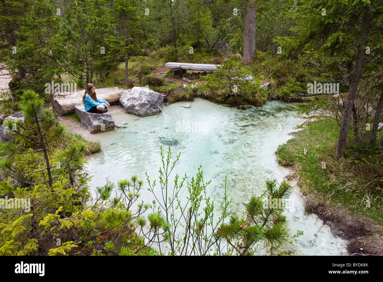 À la source de la rivière Isar, biking, Hinterautal, Karwendel, Alpes, Tyrol, Autriche, Europe Banque D'Images