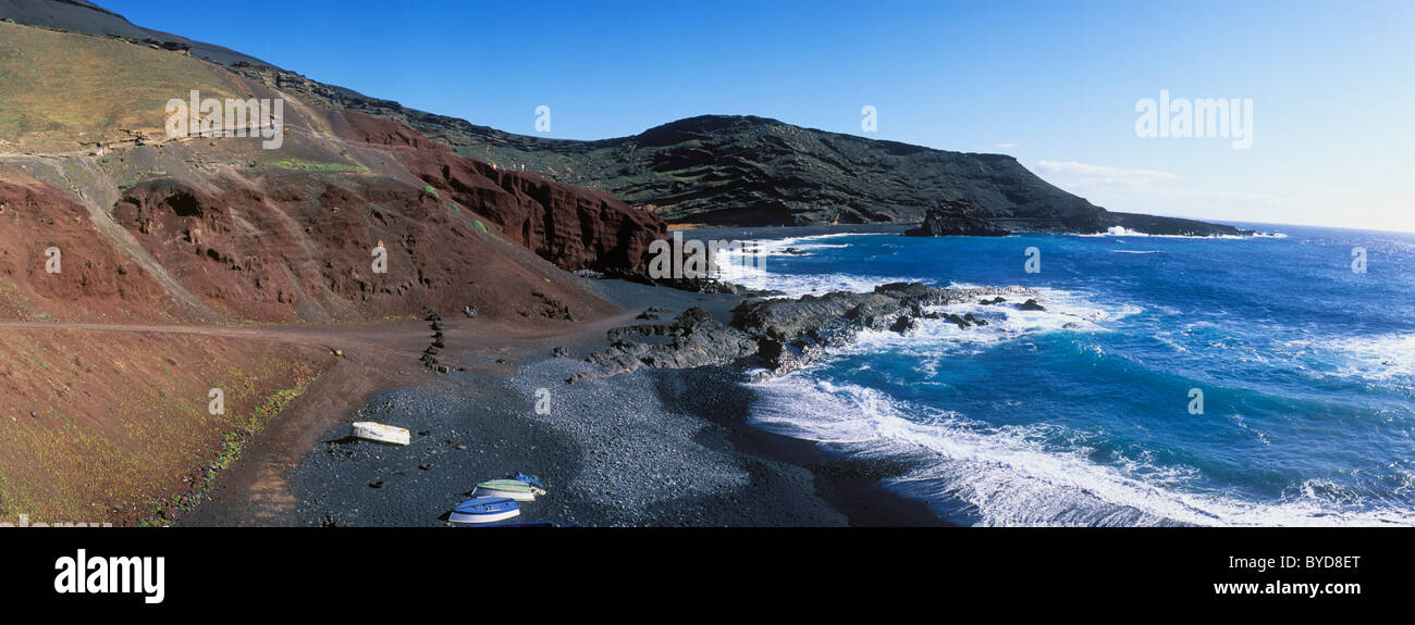 Falaises d'El Golfo, plage de lave, Lanzarote, Canary Islands, Spain, Europe Banque D'Images