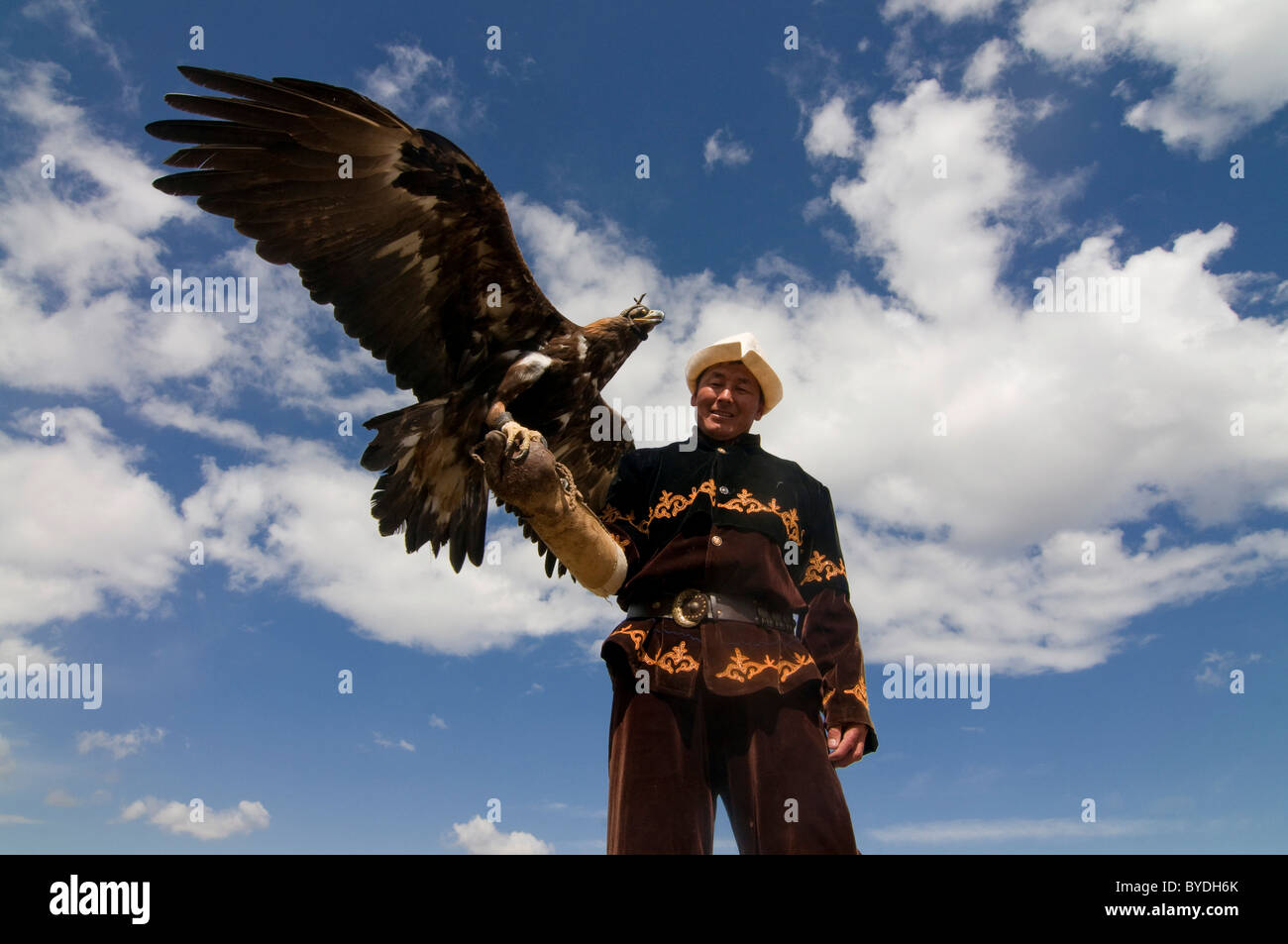 Les chasseurs d'oiseaux, l'aigle, Issy Kul, du Kirghizistan, de l'Asie centrale Banque D'Images