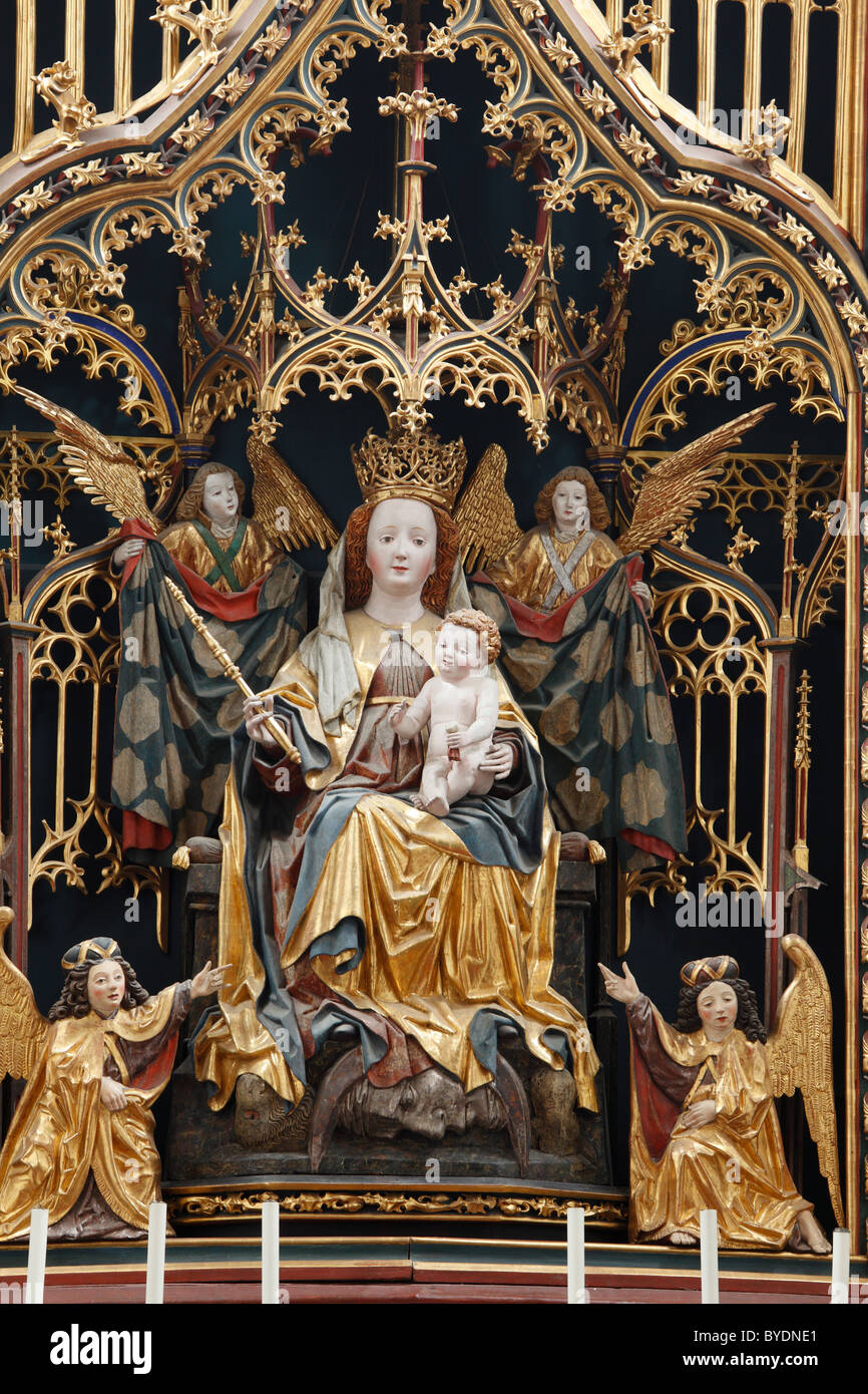 Marie comme la reine du ciel dans le maître-autel, église de pèlerinage de Maria Laach à Jauerling, Waldviertel Wachau, Banque D'Images