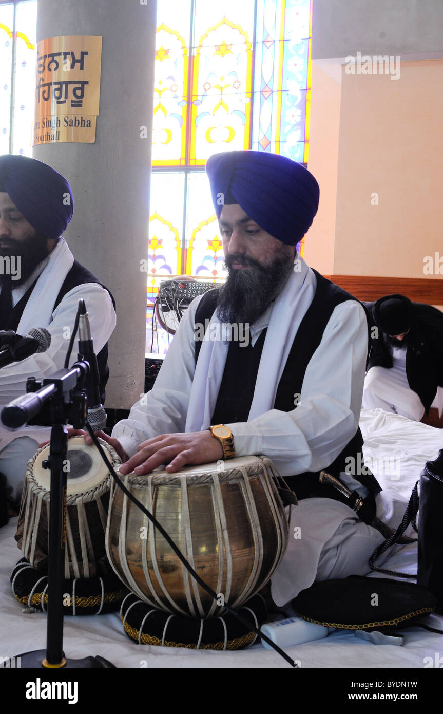 Tambours au Temple Gurdwara Road Havelock Banque D'Images