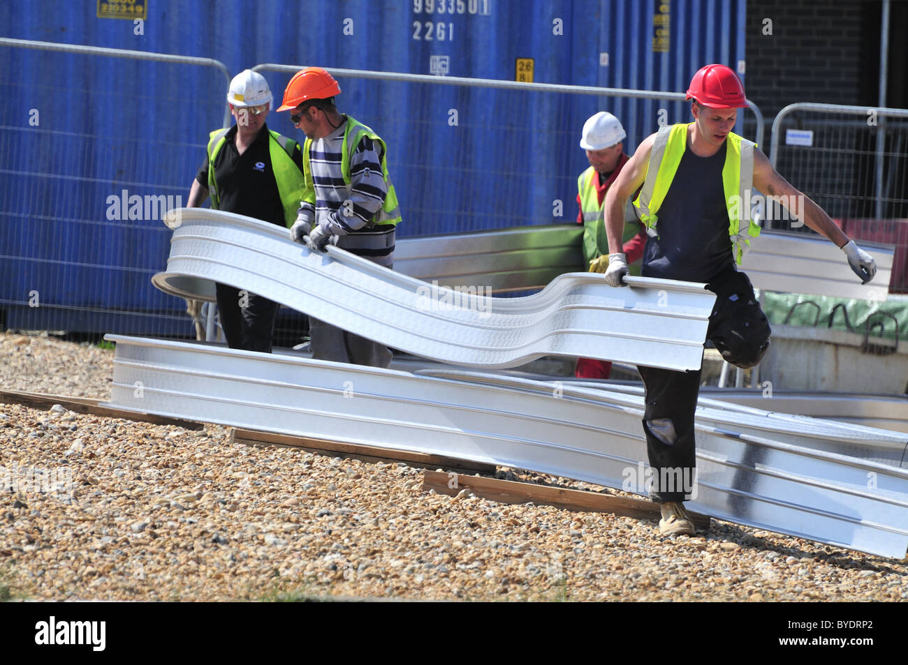 L'aluminium extrudé, les matériaux de construction Banque D'Images
